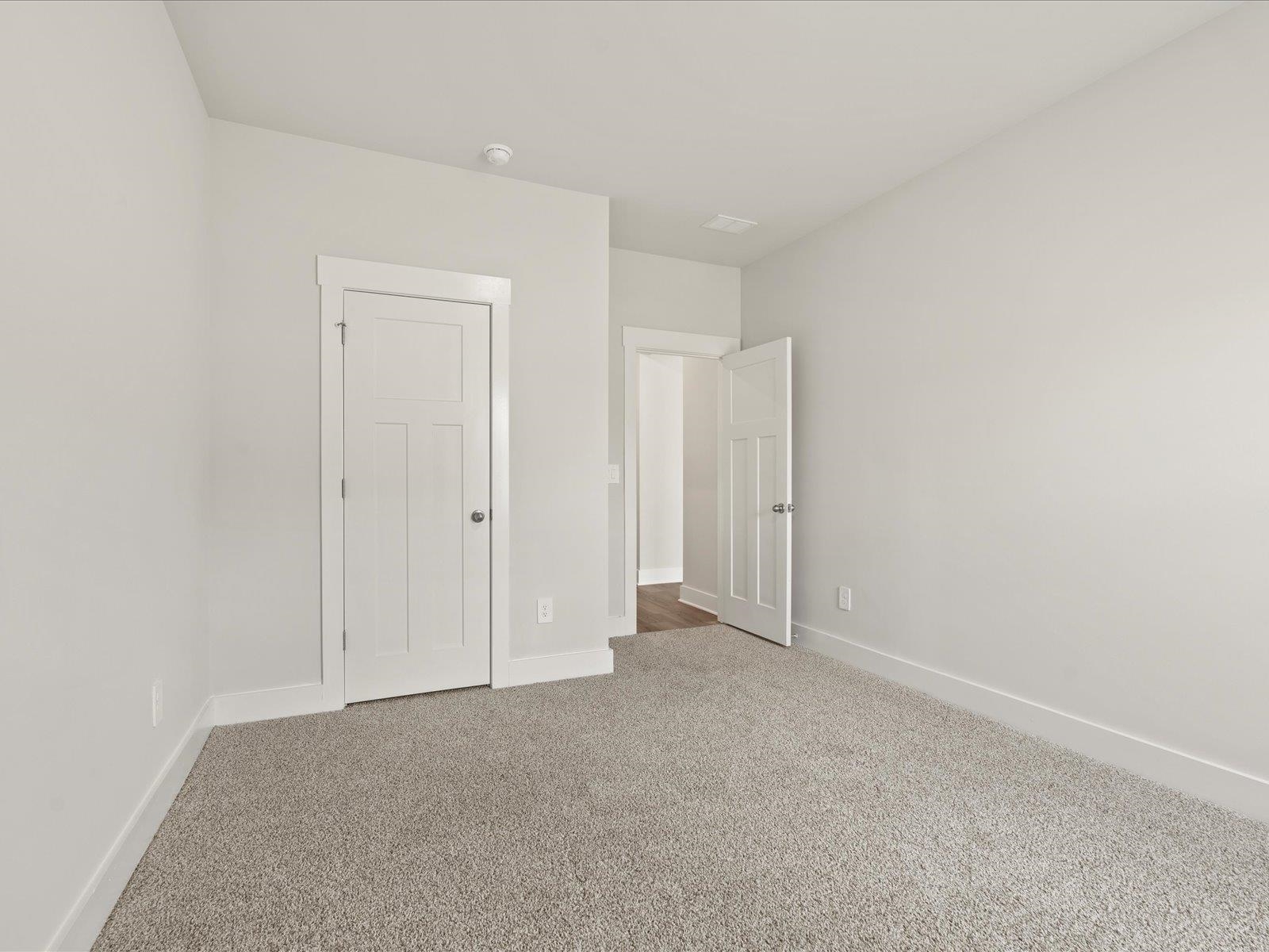 763 Burghley Circle Property Photo 13