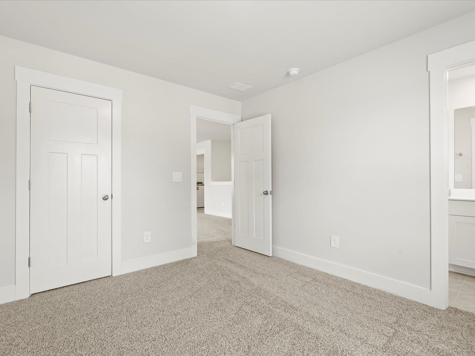 763 Burghley Circle Property Photo 18