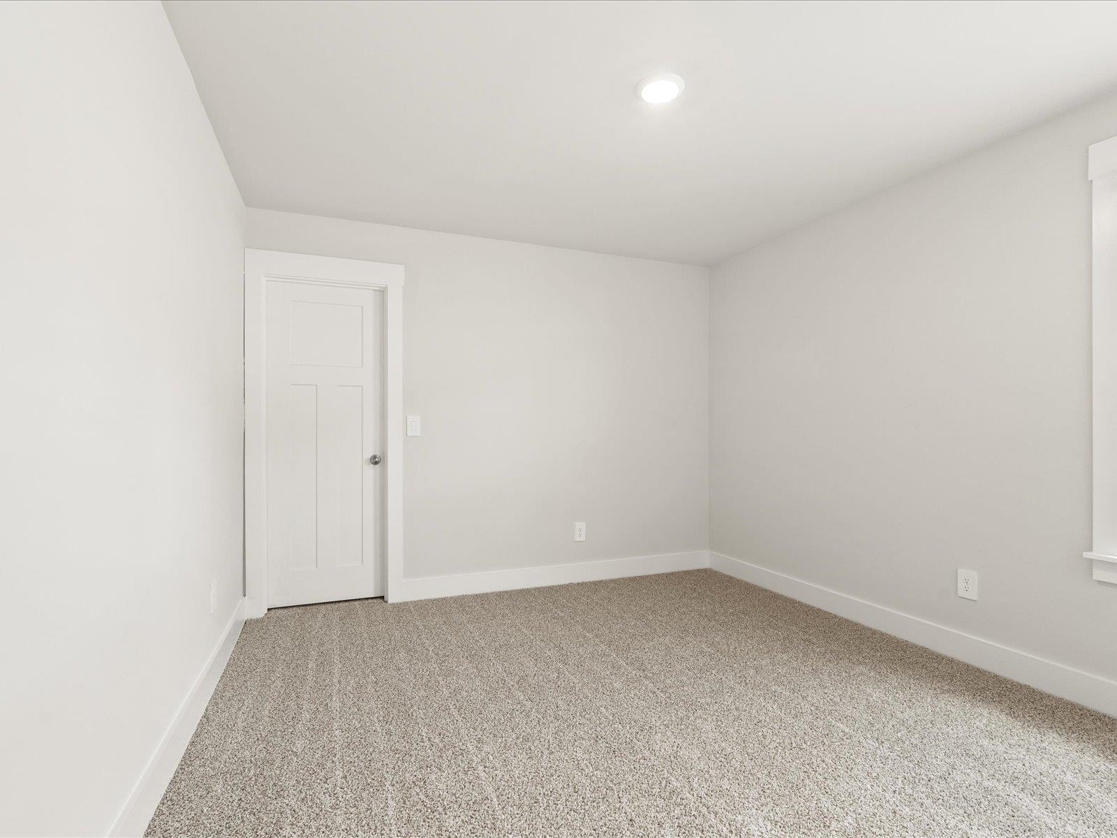 763 Burghley Circle Property Photo 21