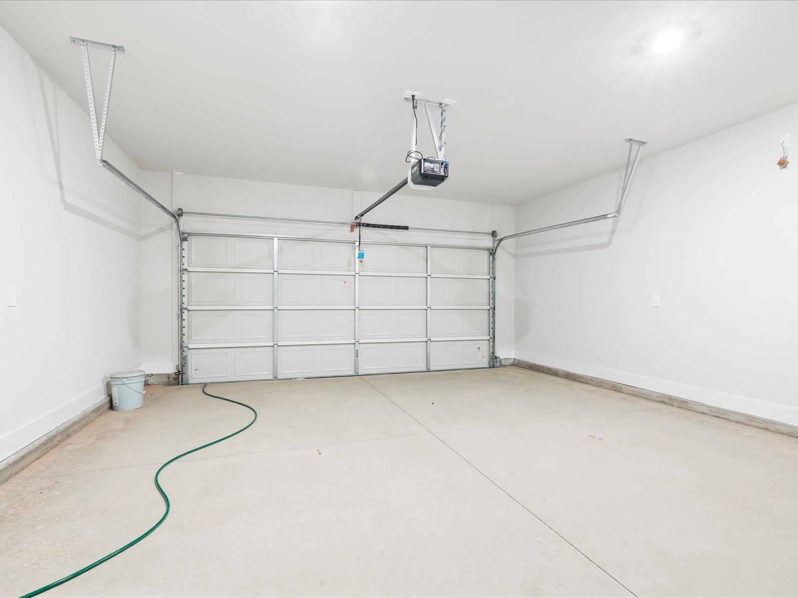 775 Burghley Circle Property Photo 25