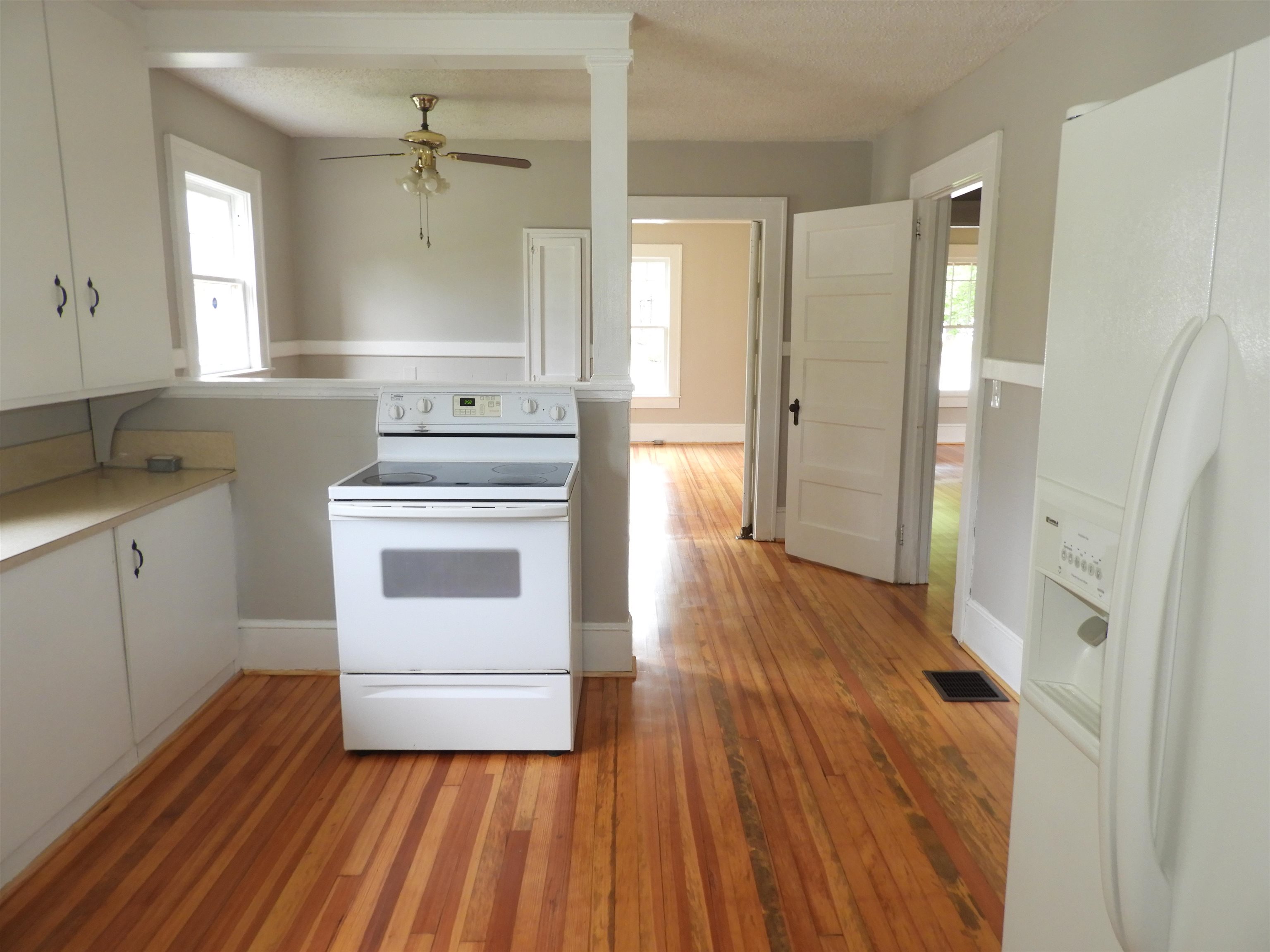 823 W. Smith Street Property Photo 8