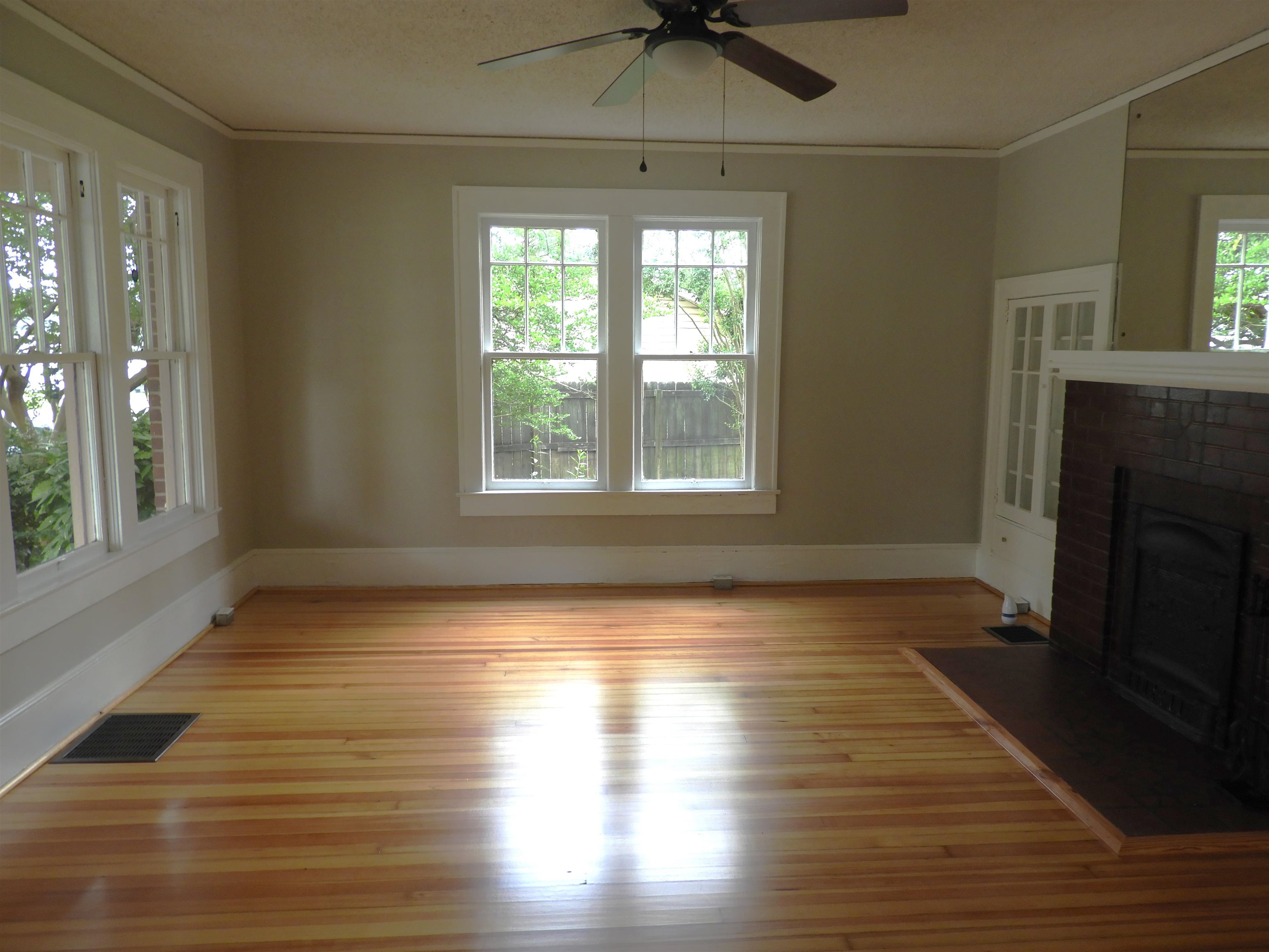 823 W. Smith Street Property Photo 17