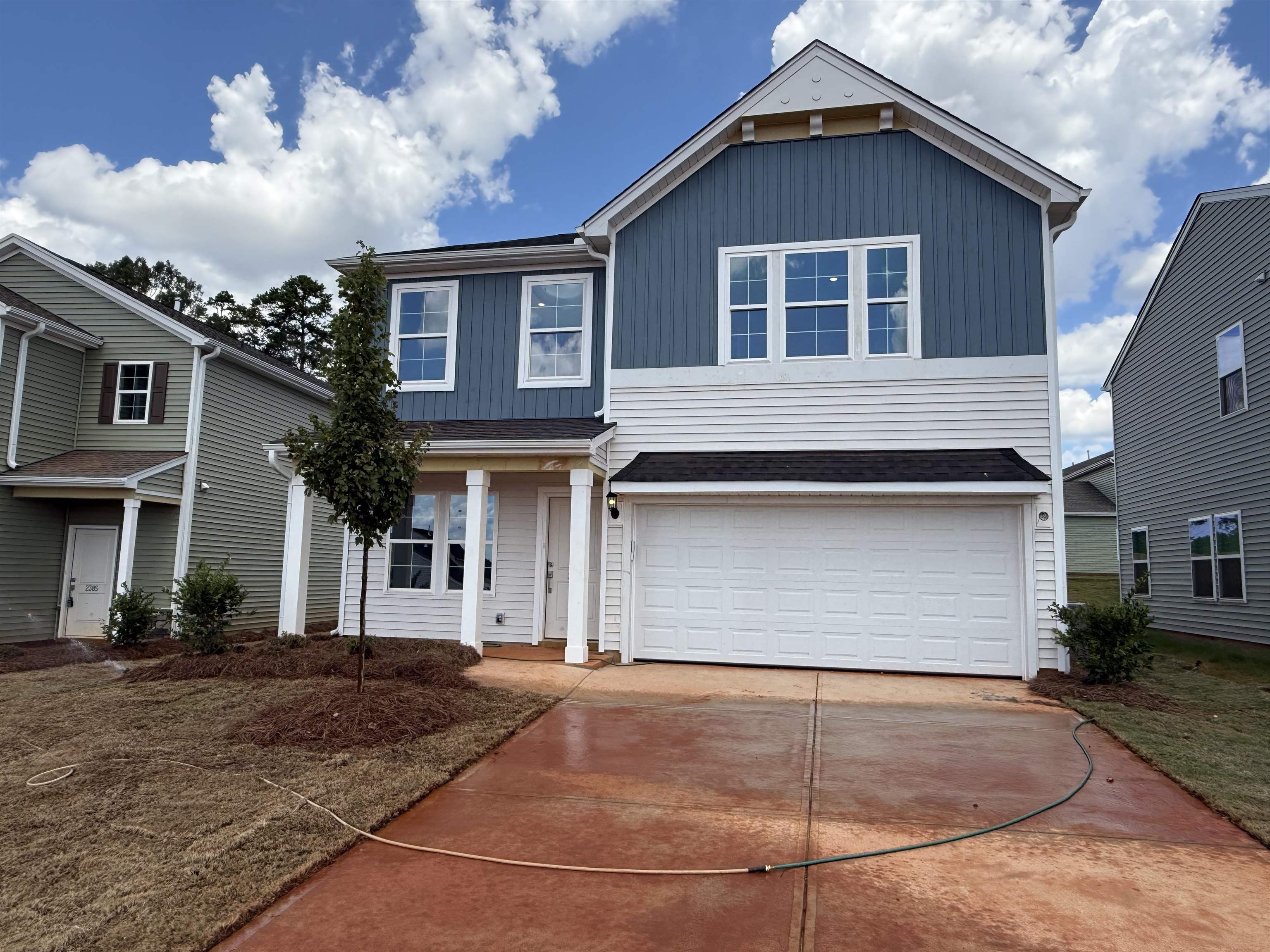 2389 Mill Loop Property Photo 1