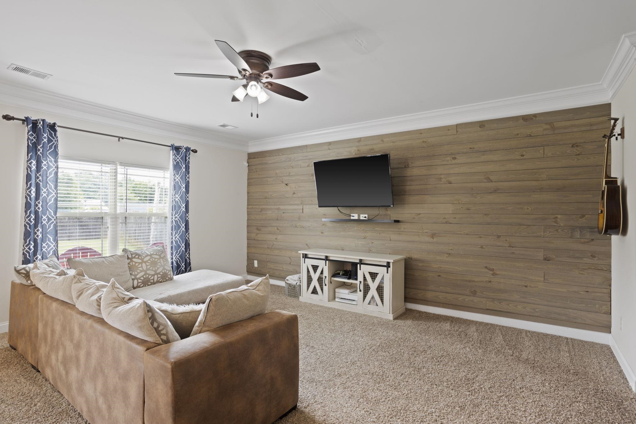 17 Penrith Court Property Photo 5