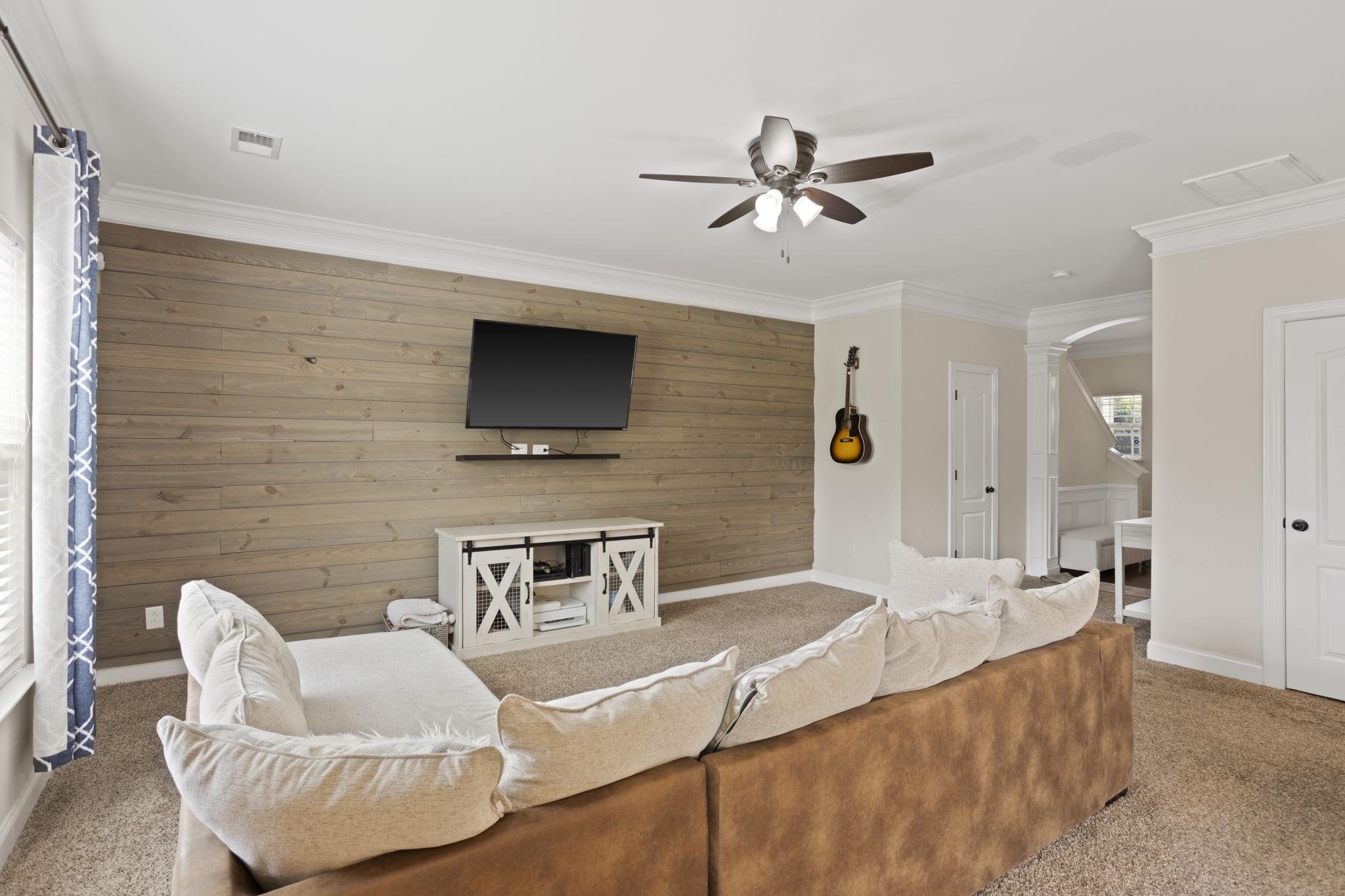 17 Penrith Court Property Photo 8