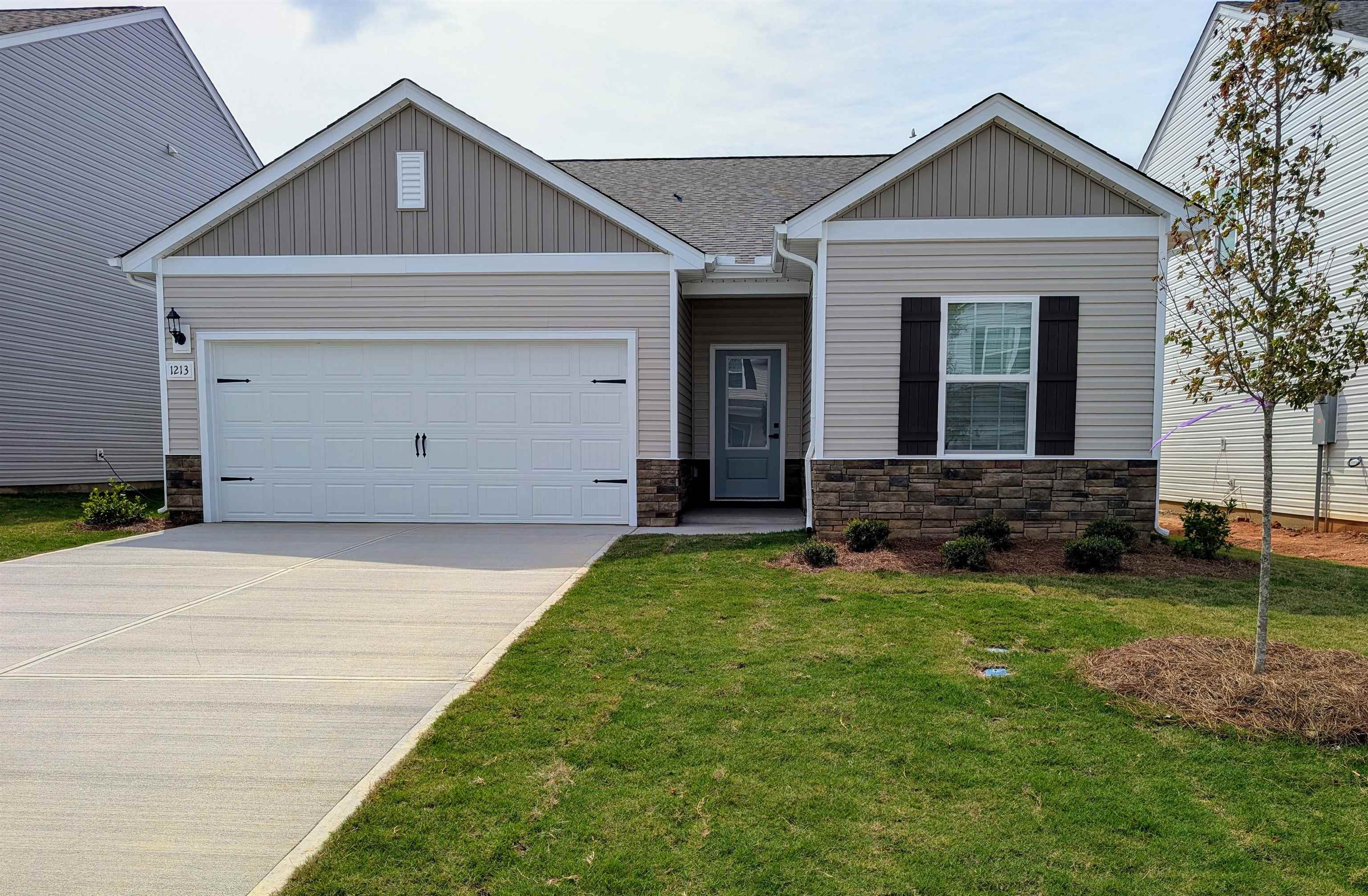 1213 Crested Iris Street Property Photo 1