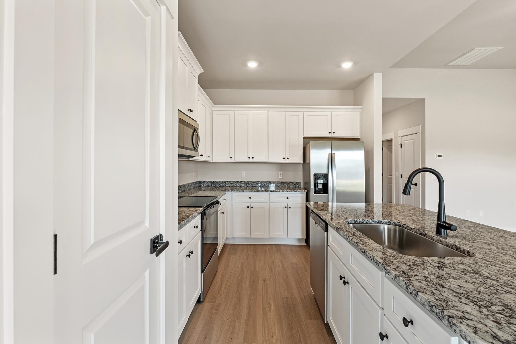 1213 Crested Iris Street Property Photo 6