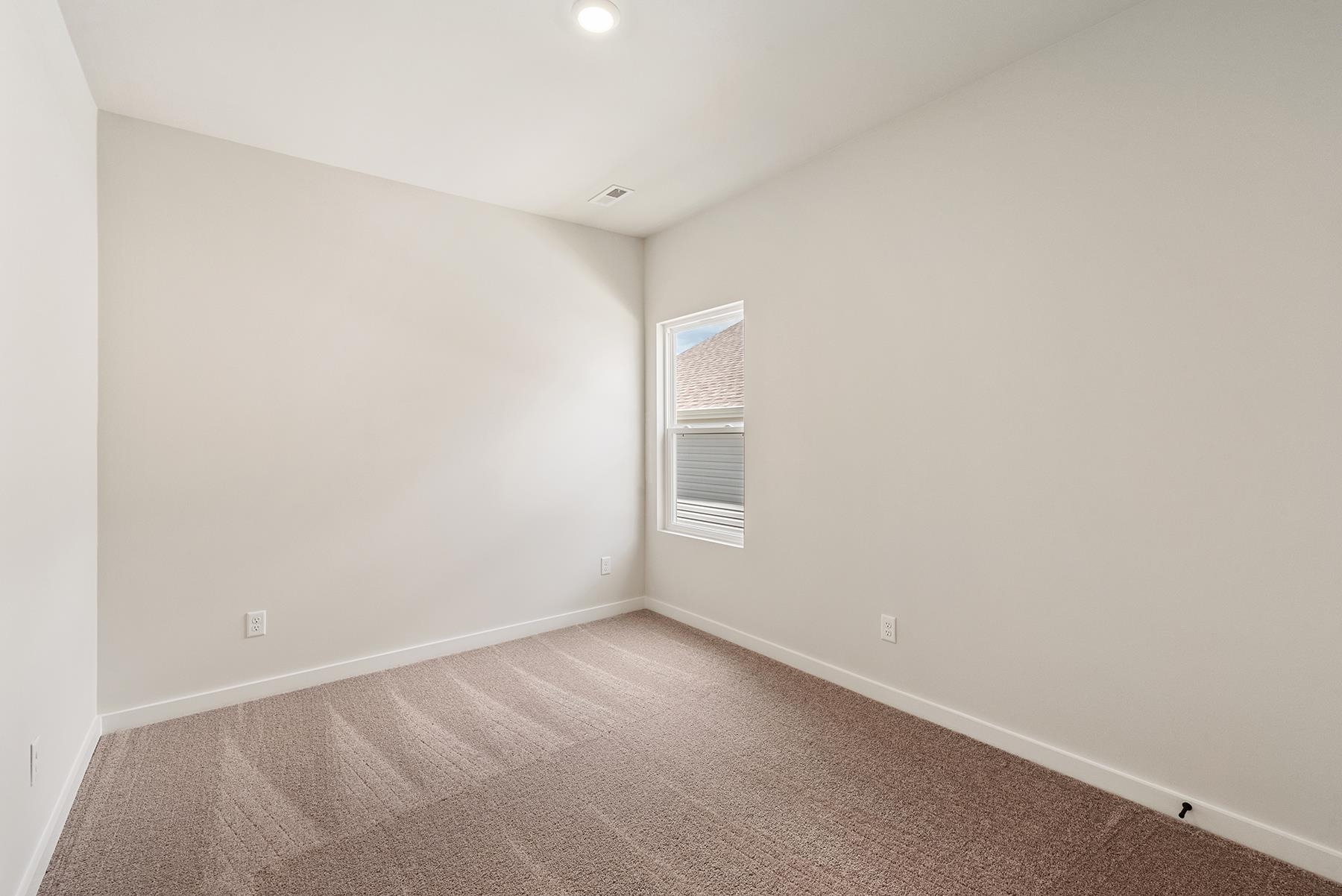1213 Crested Iris Street Property Photo 17