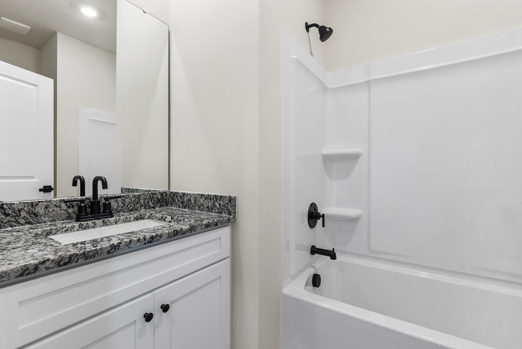 1213 Crested Iris Street Property Photo 18