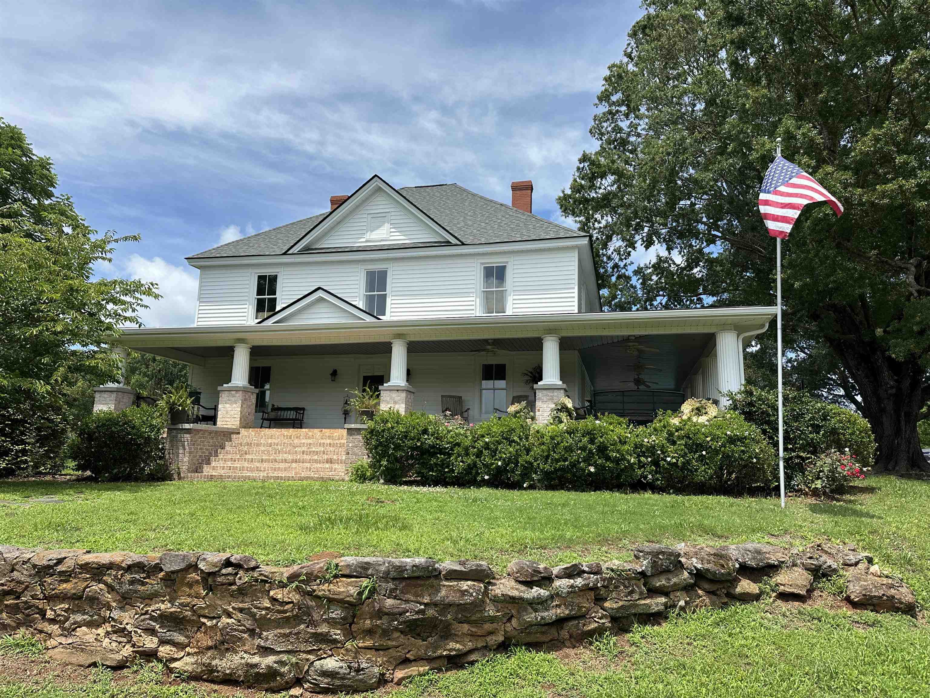 251 W McElhaney Road