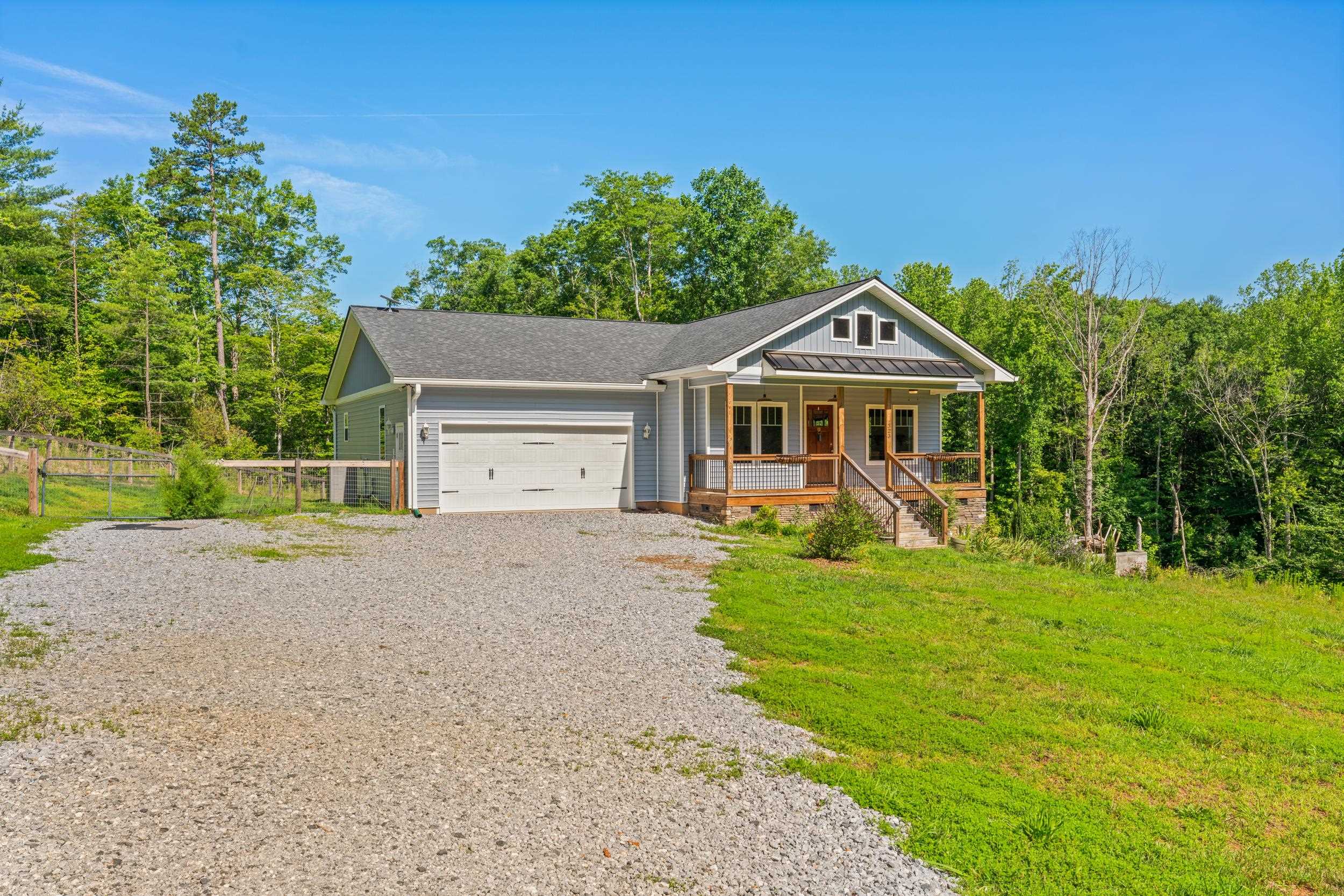 323 Arledge Road Property Photo 1