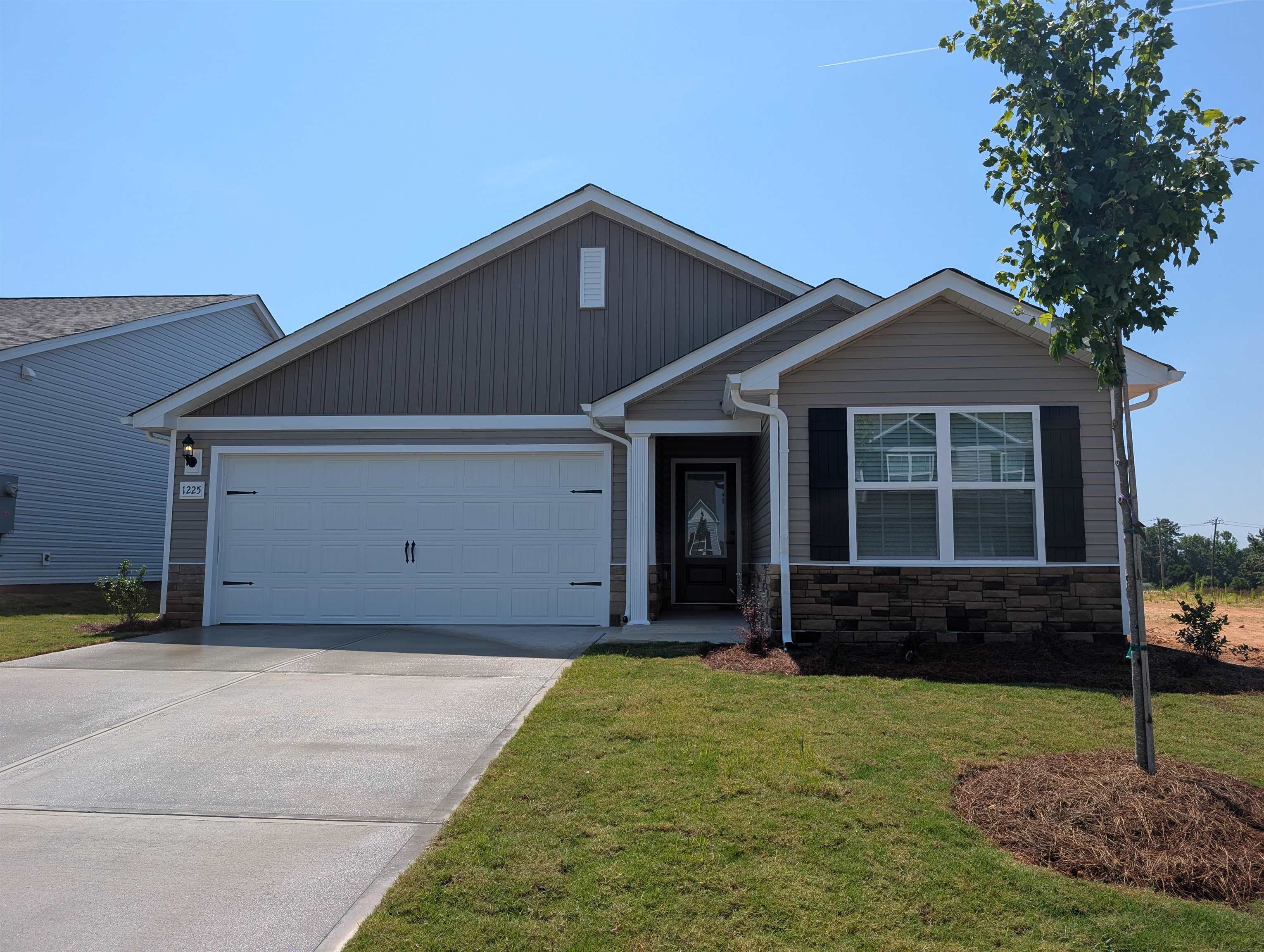 1225 Crested Iris Street Property Photo 1