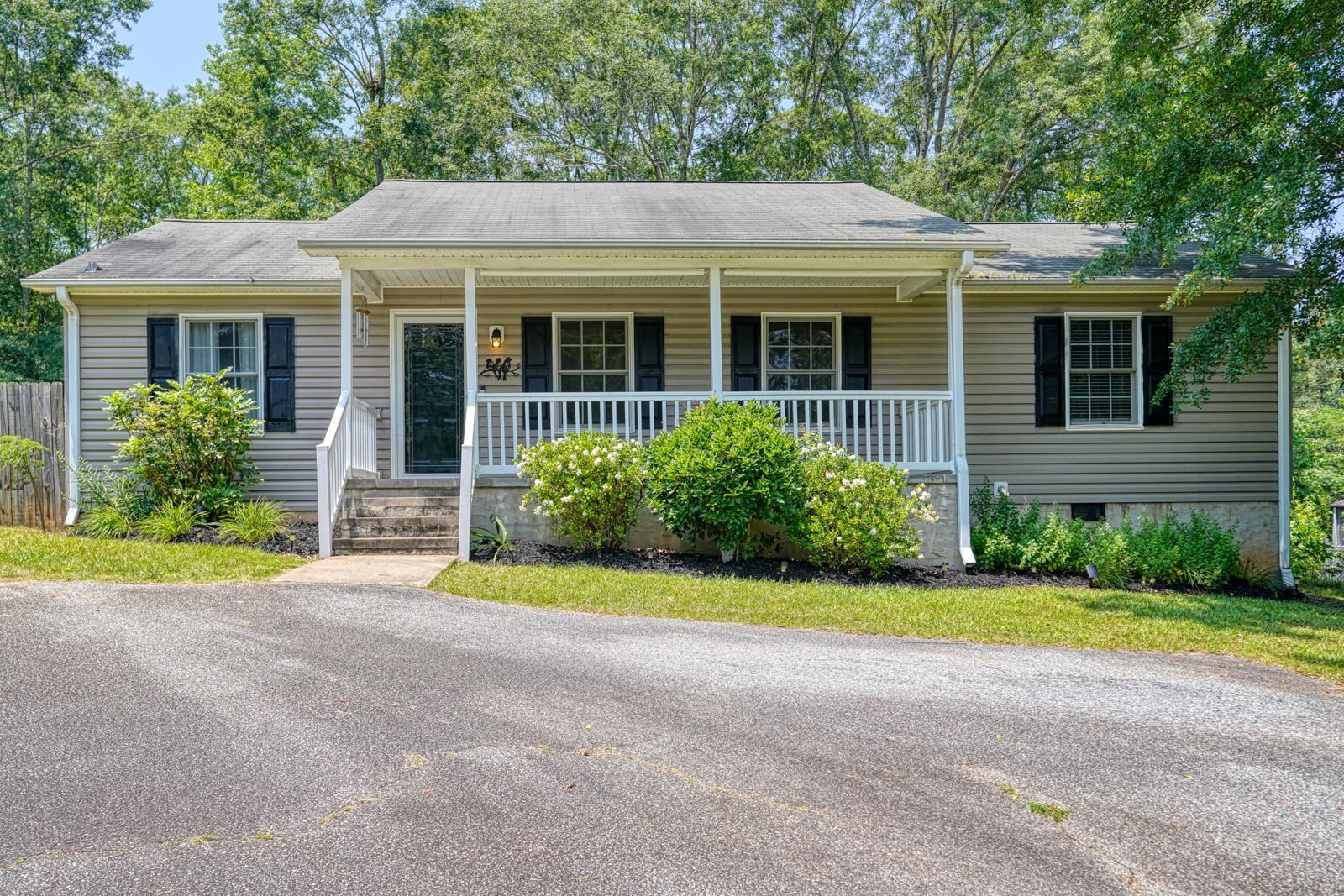 248 Hawthorne Avenue Property Photo 1