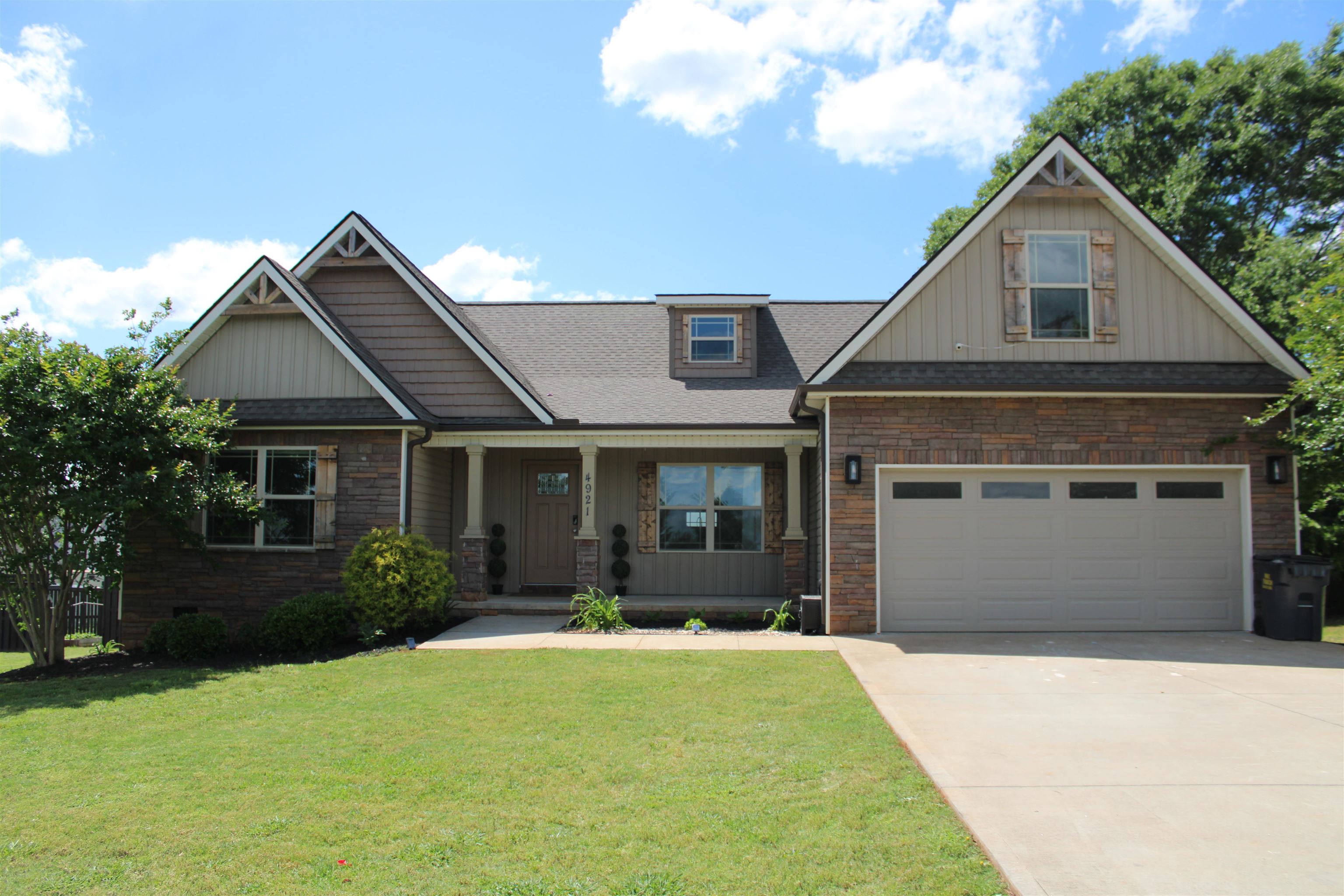 4921 Parris Bridge Road Property Photo 1