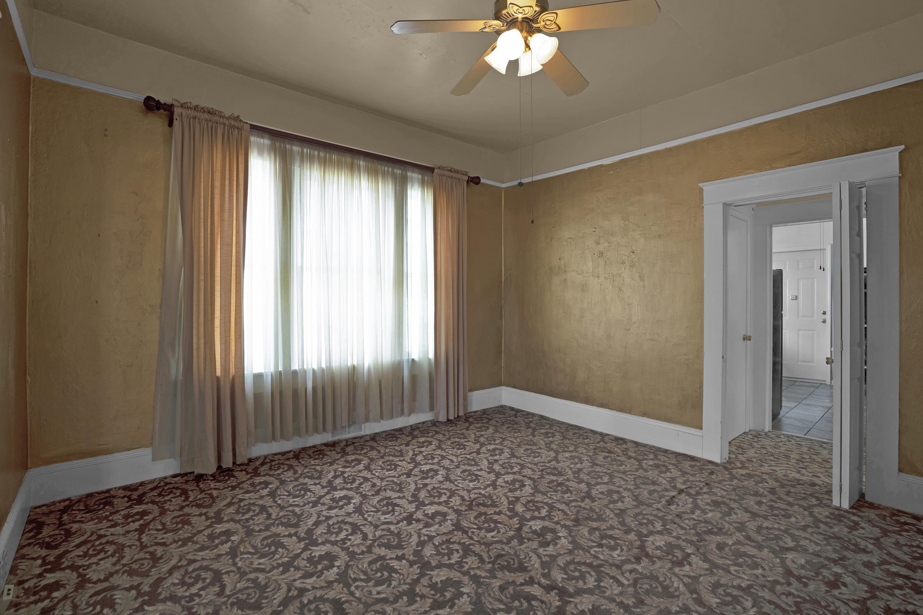283 Hydrick Street Property Photo 10