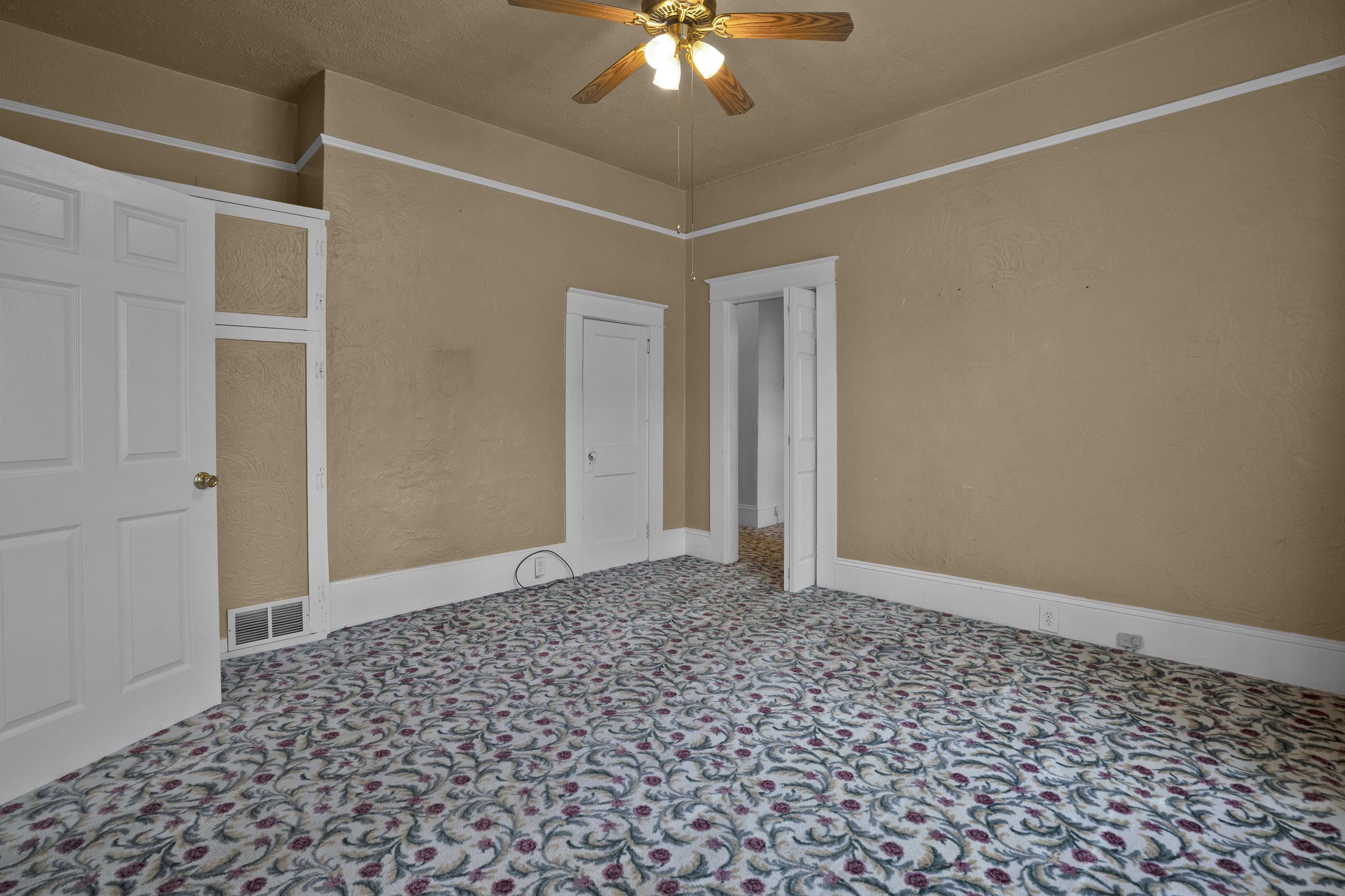 283 Hydrick Street Property Photo 17