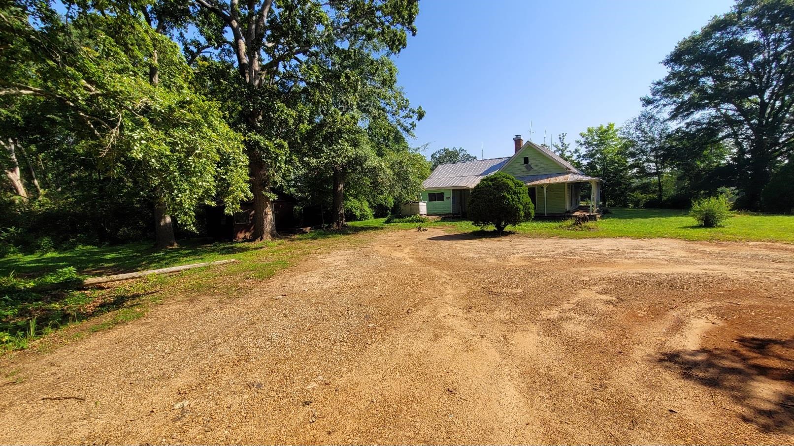 325679 Property Photo 5