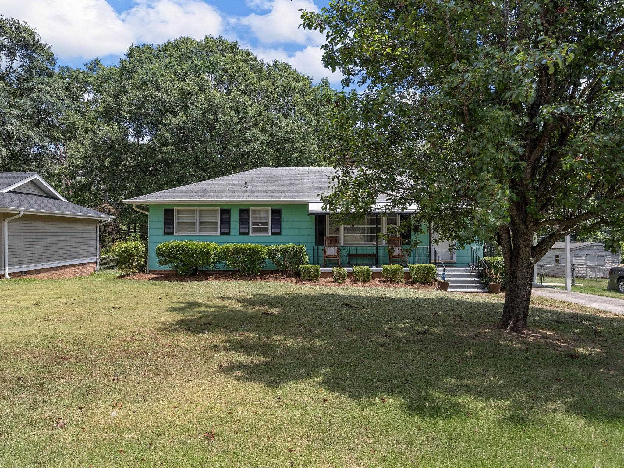 347 Crestview Drive Property Photo 1