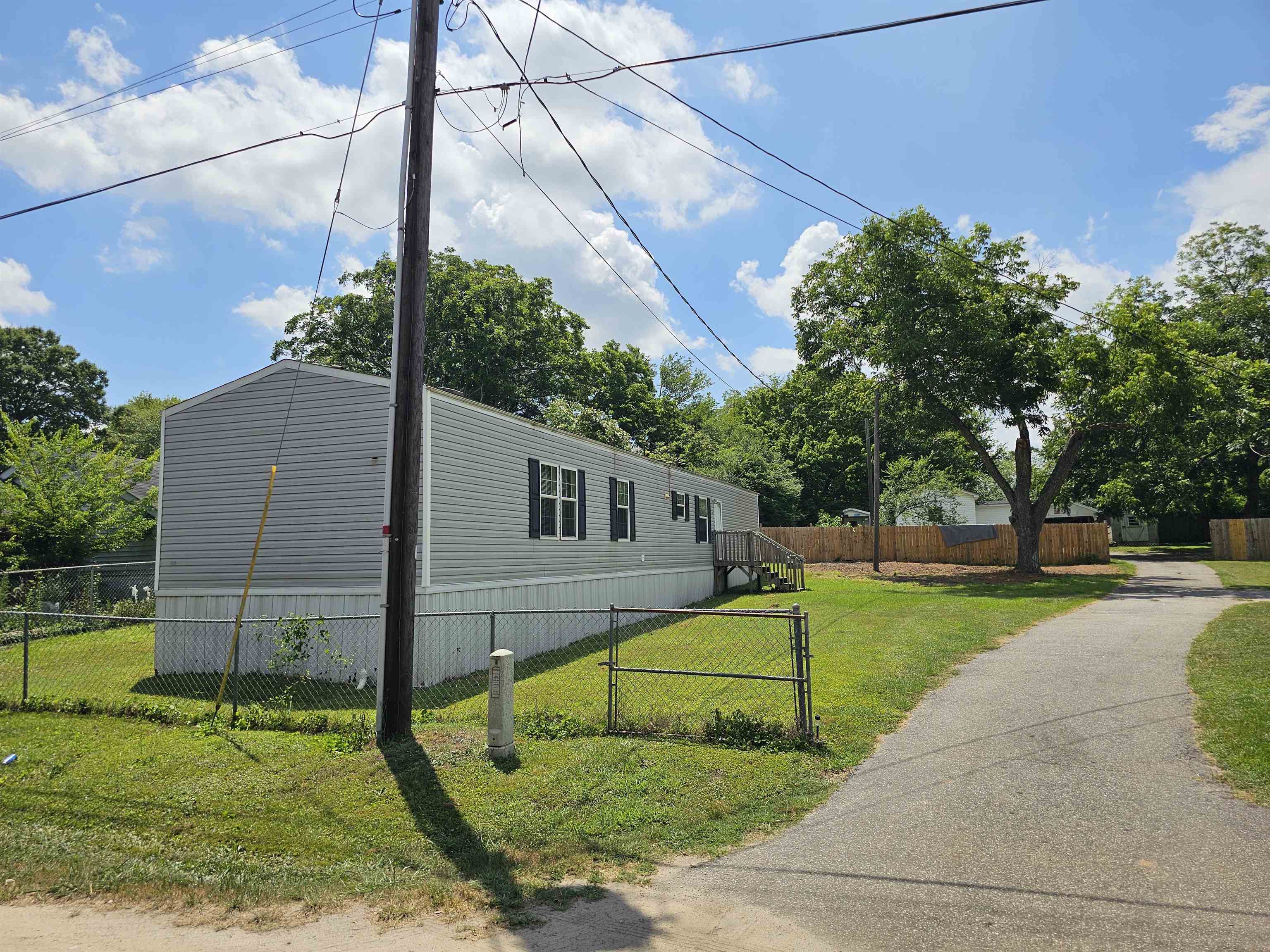 139 Martin St. Property Photo 1