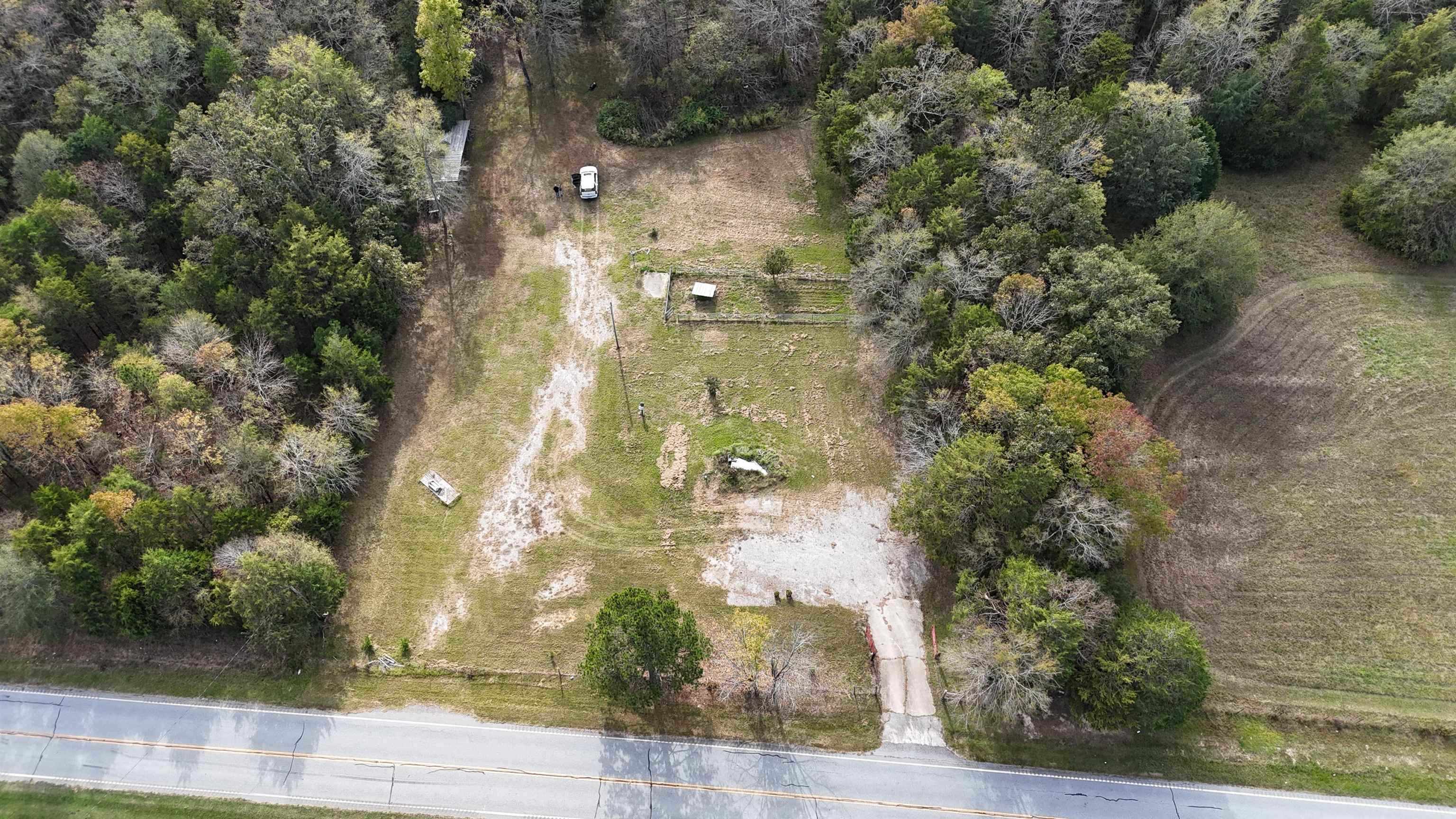 326527 Property Photo 3