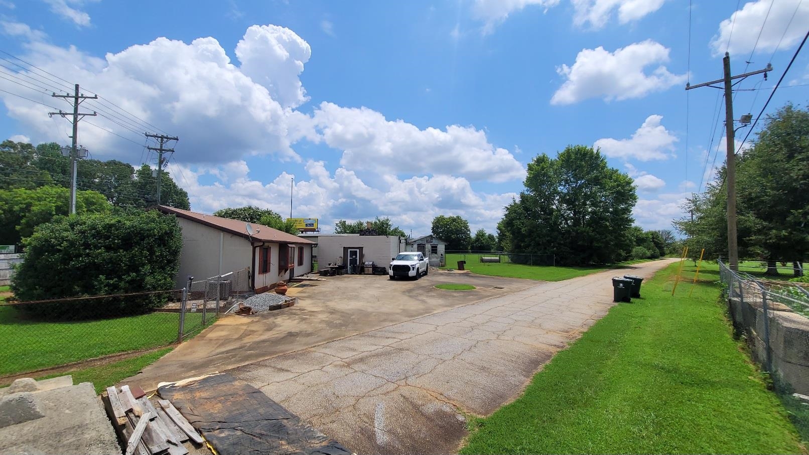 Property Photo 16