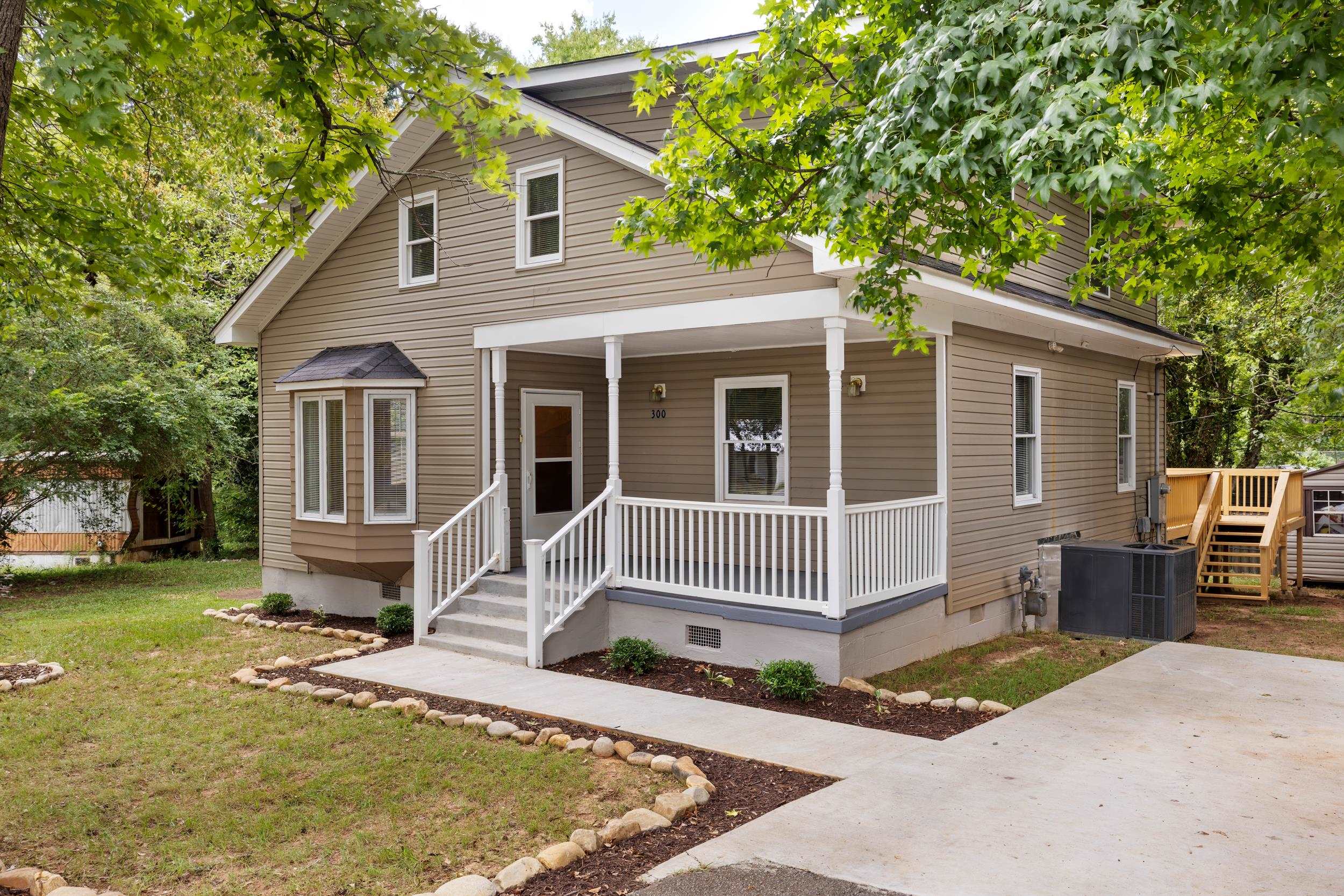 300 Strickland Avenue Property Photo 1