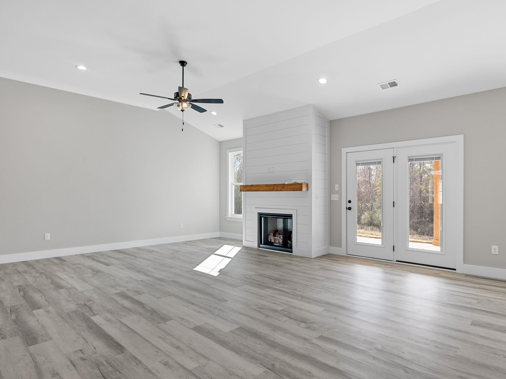 11573 New Cut Road Property Photo 8