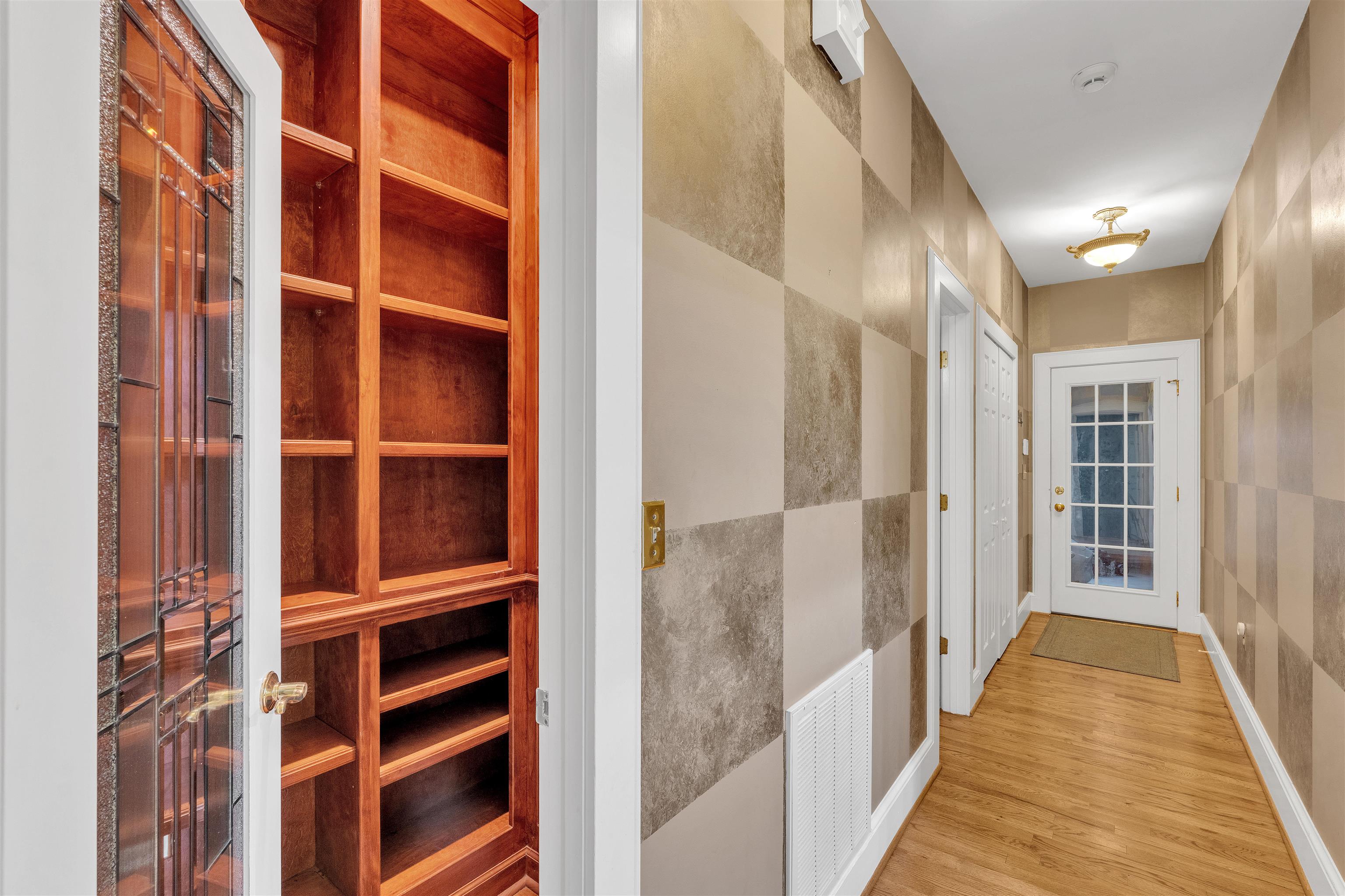 388 Pinehurst Drive Property Photo 10
