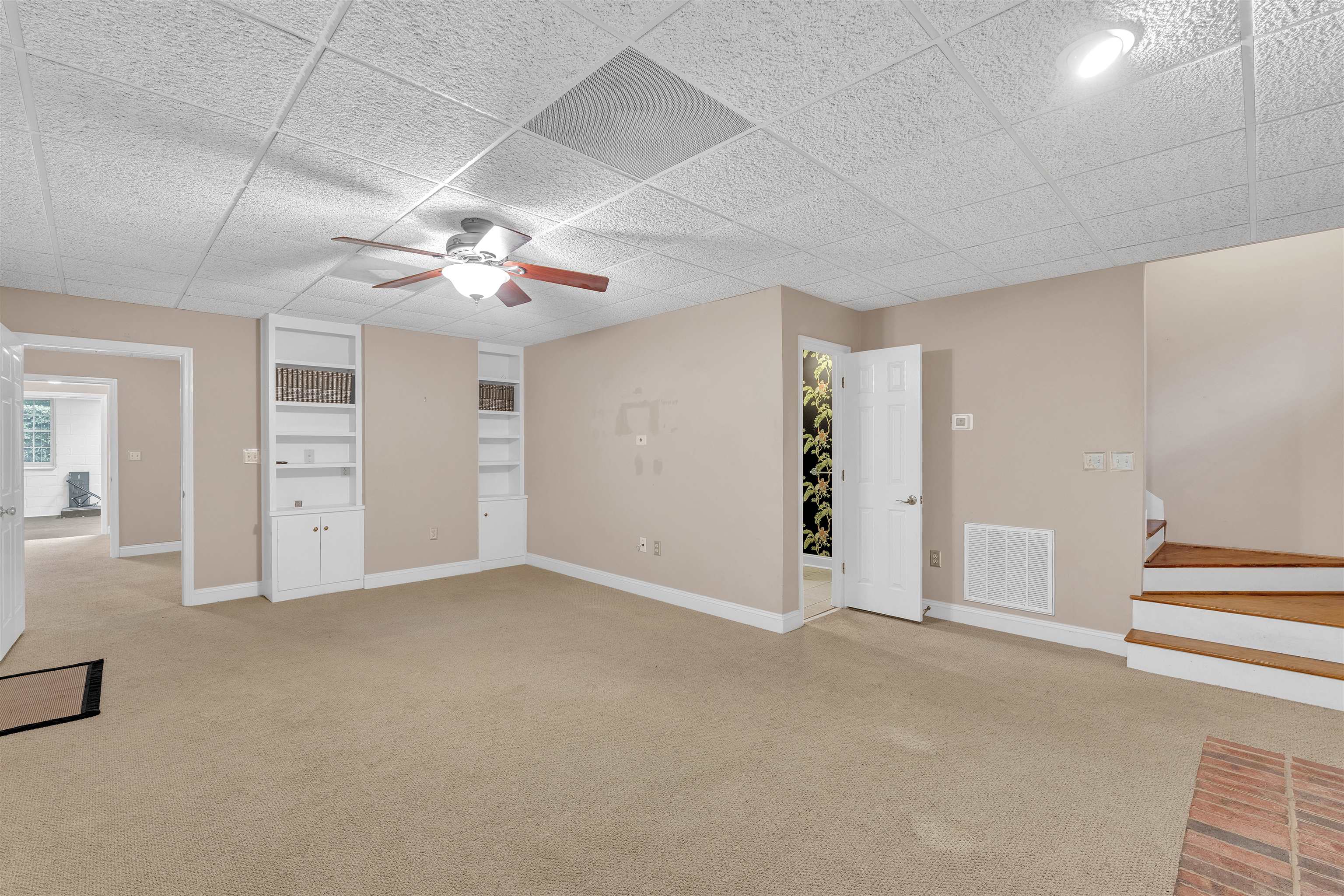 388 Pinehurst Drive Property Photo 20