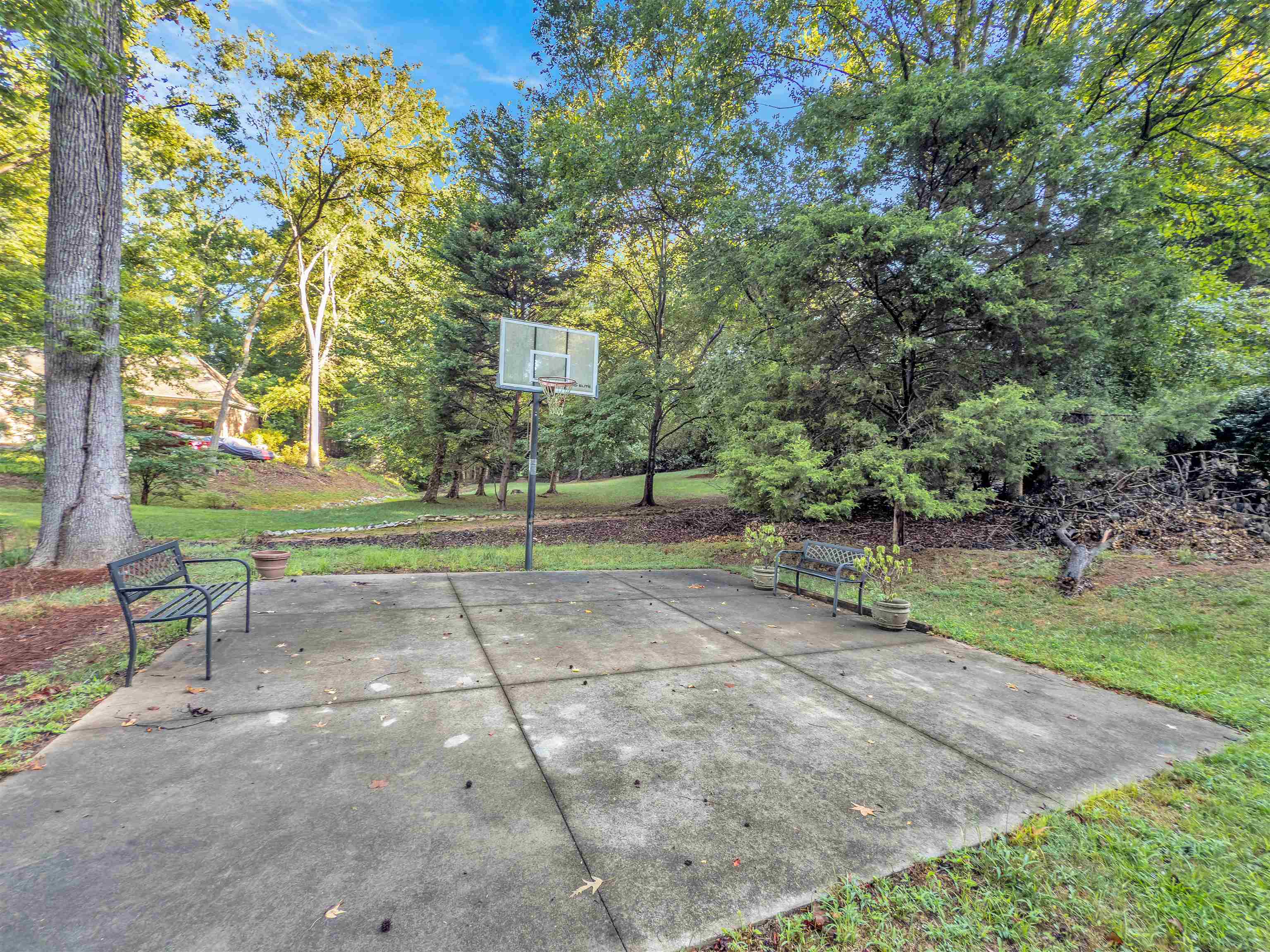 388 Pinehurst Drive Property Photo 25