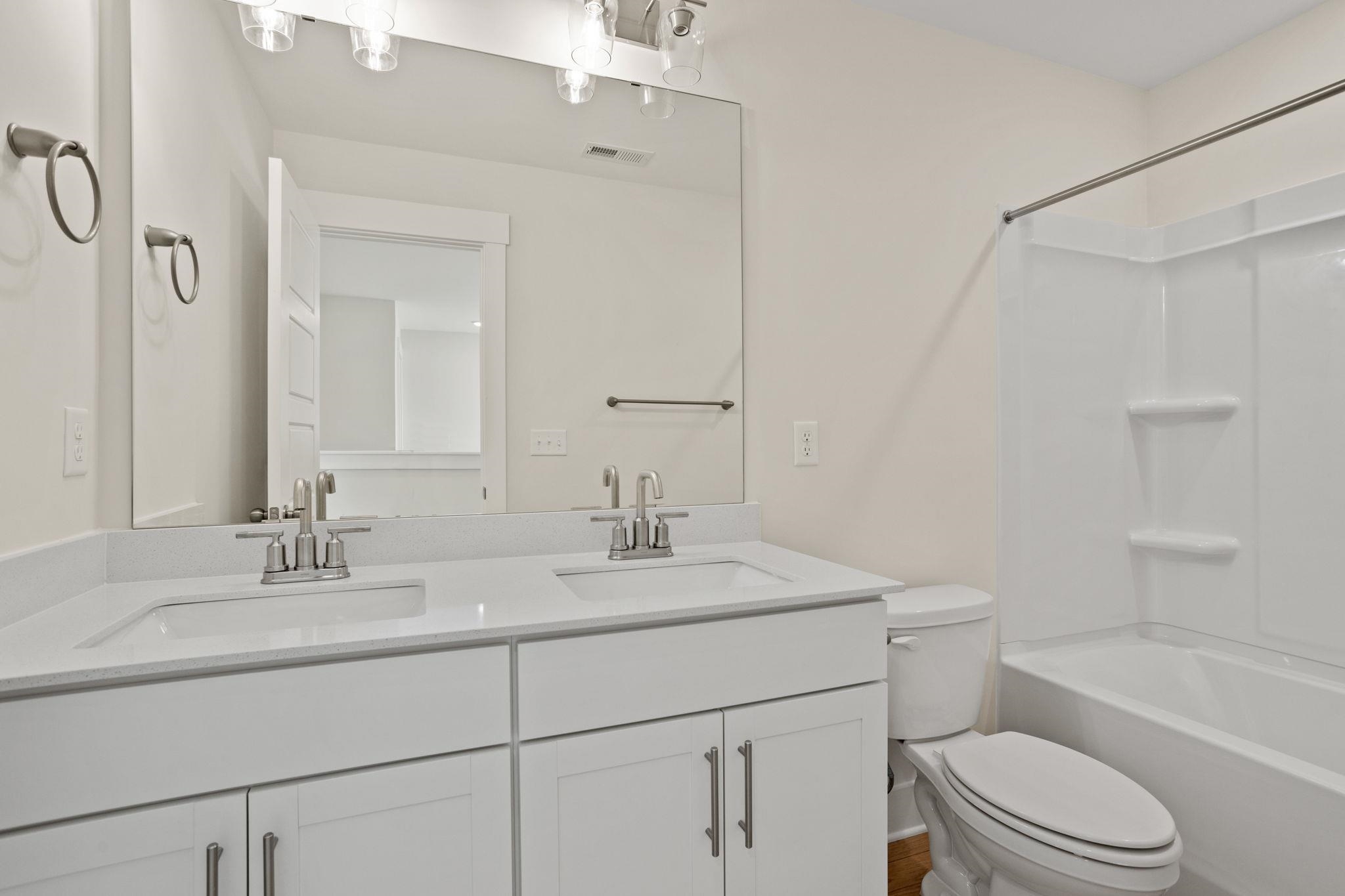 1716 Constitution Lane Property Photo 20