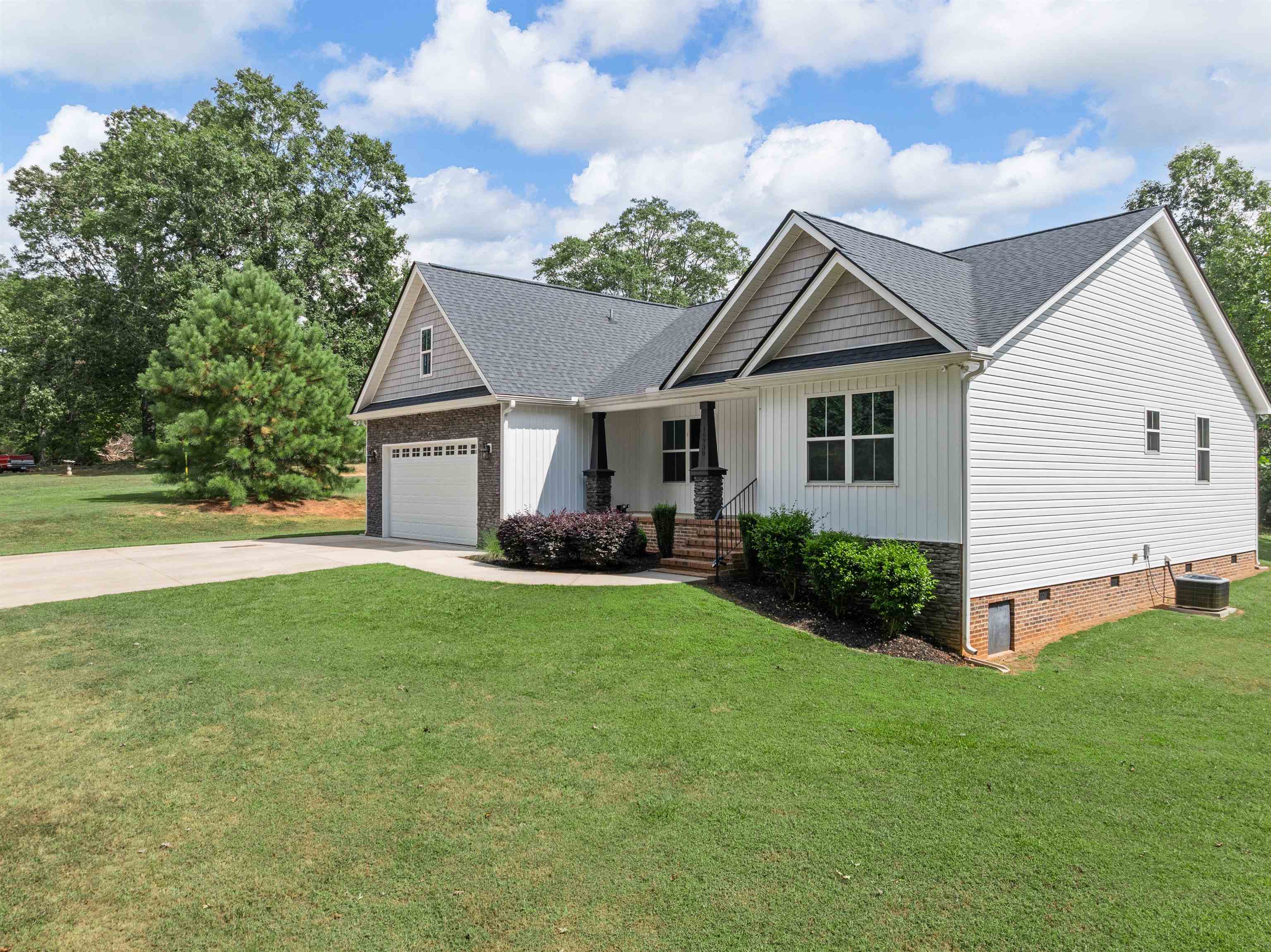 10938 Reidville Road Property Photo 32