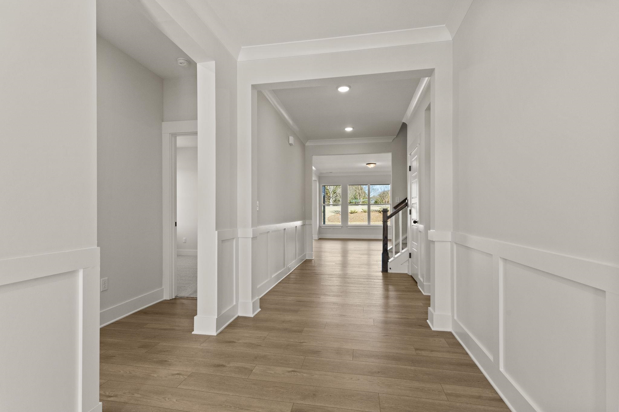 1821 Betsy Ross Drive Property Photo 4
