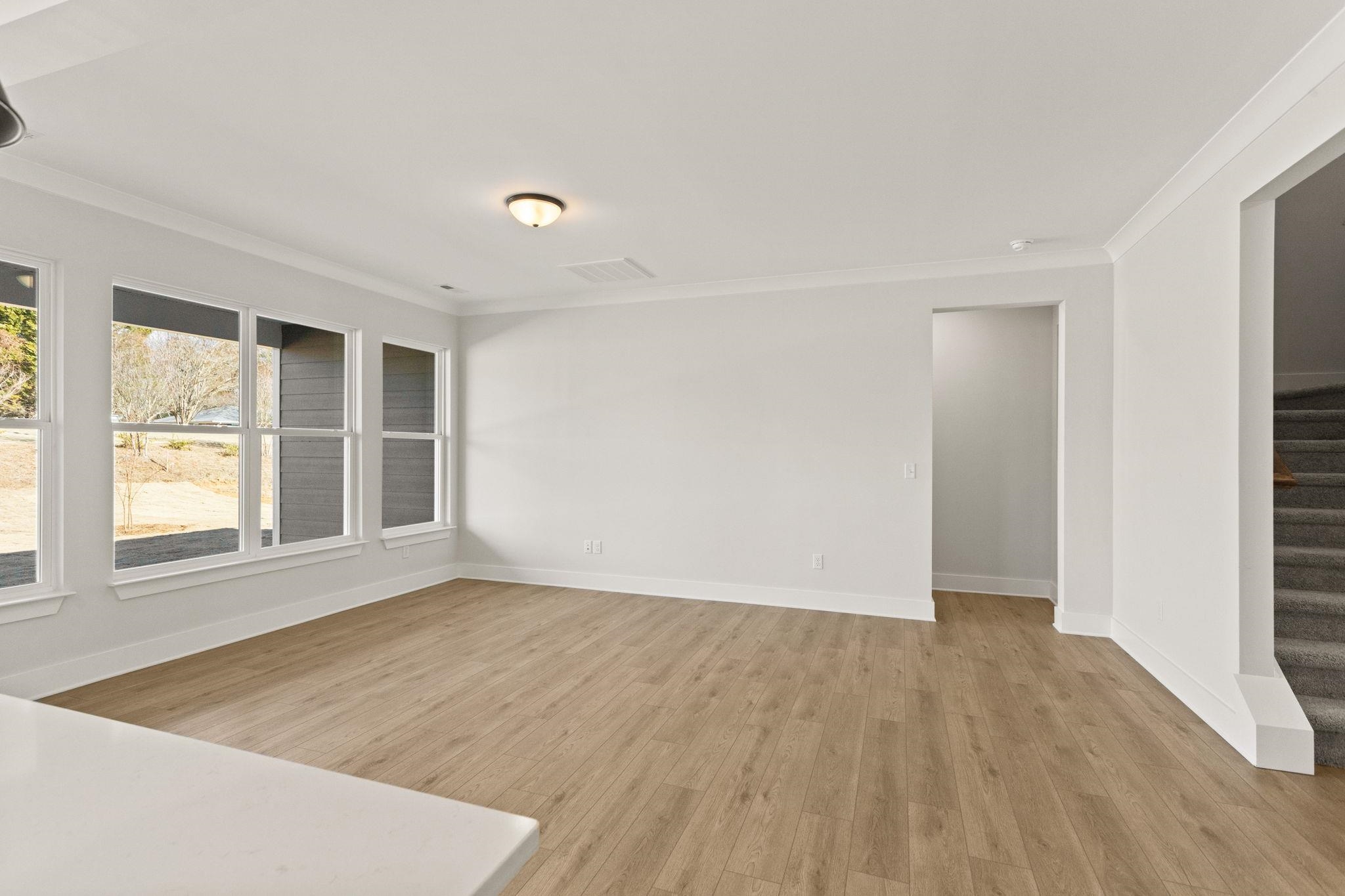 1821 Betsy Ross Drive Property Photo 10