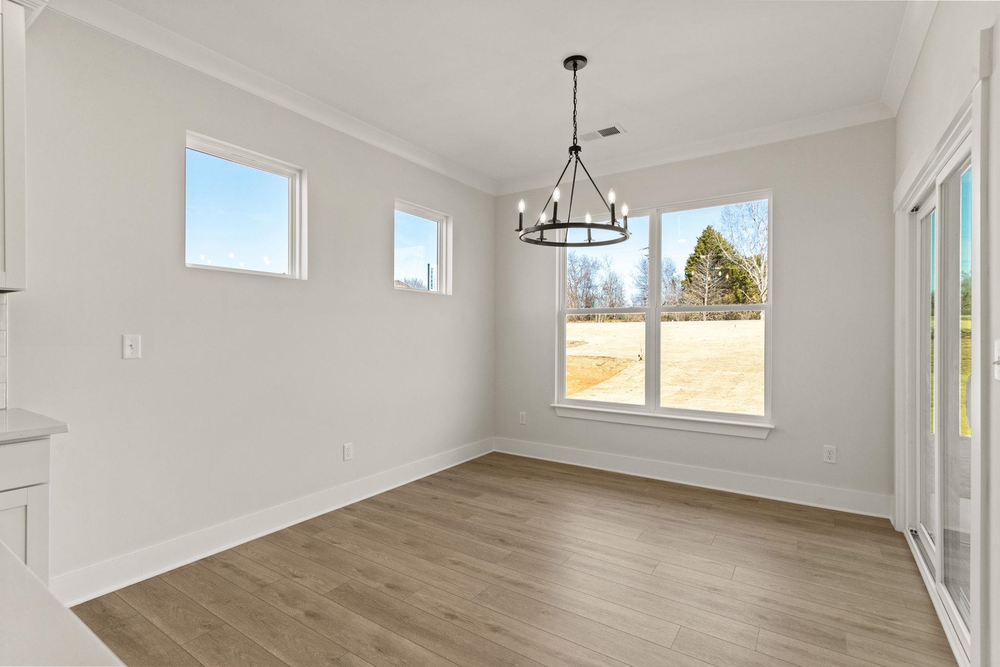 1821 Betsy Ross Drive Property Photo 11