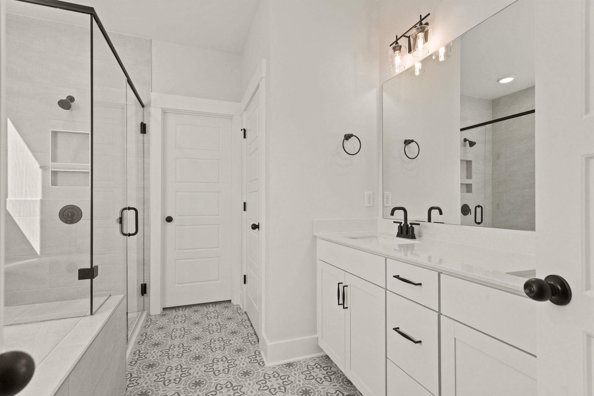 1821 Betsy Ross Drive Property Photo 15