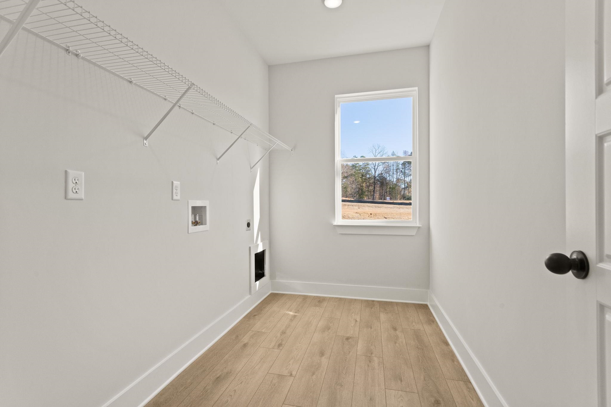 1821 Betsy Ross Drive Property Photo 18