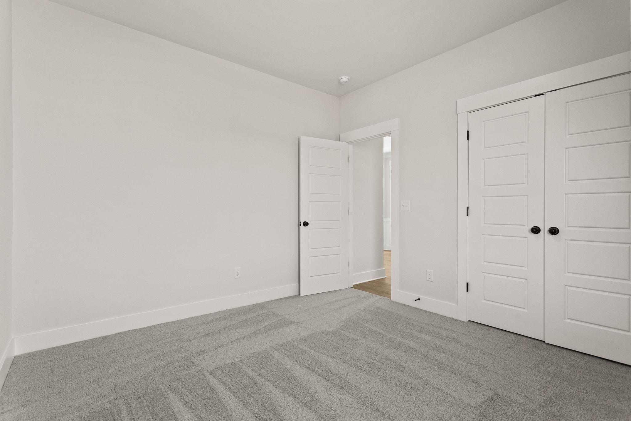 1821 Betsy Ross Drive Property Photo 20