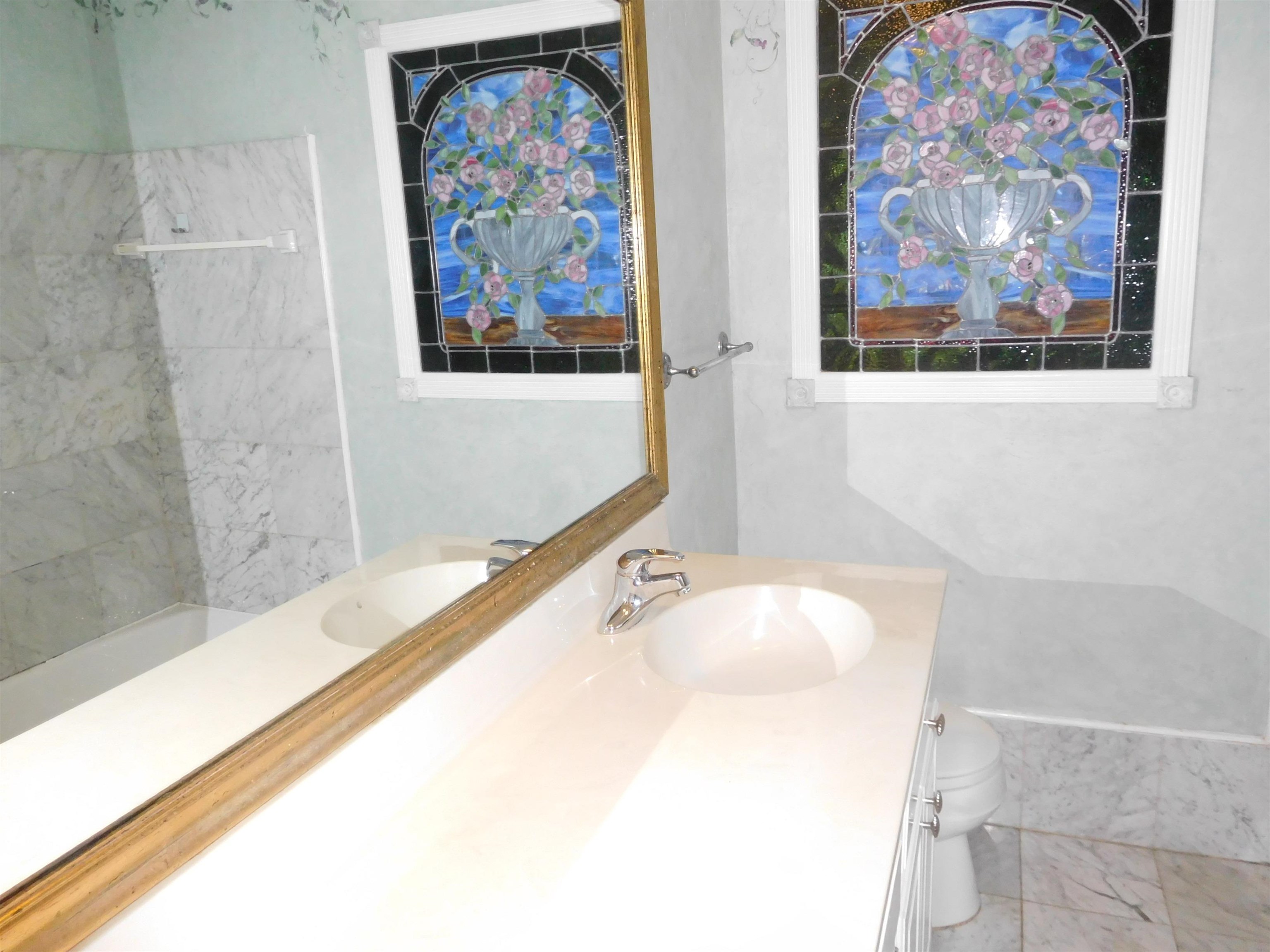 101 Lansdell Drive Drive Property Photo 11