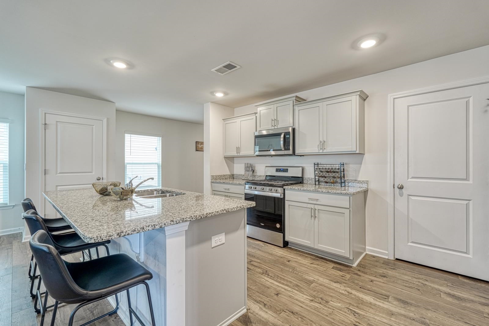 1332 Saddle Court Property Photo 10