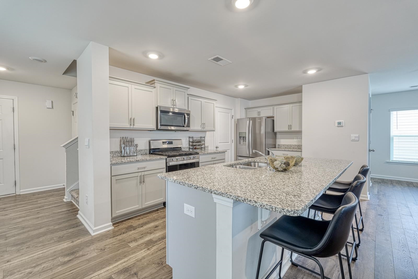 1332 Saddle Court Property Photo 11