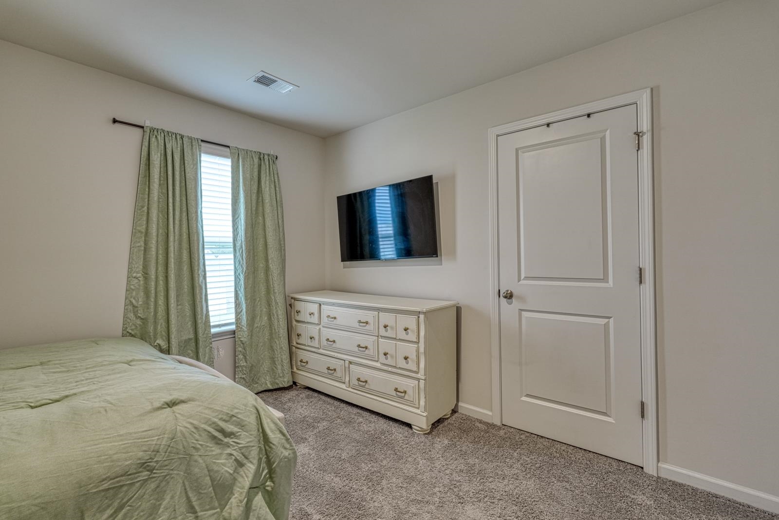 1332 Saddle Court Property Photo 35