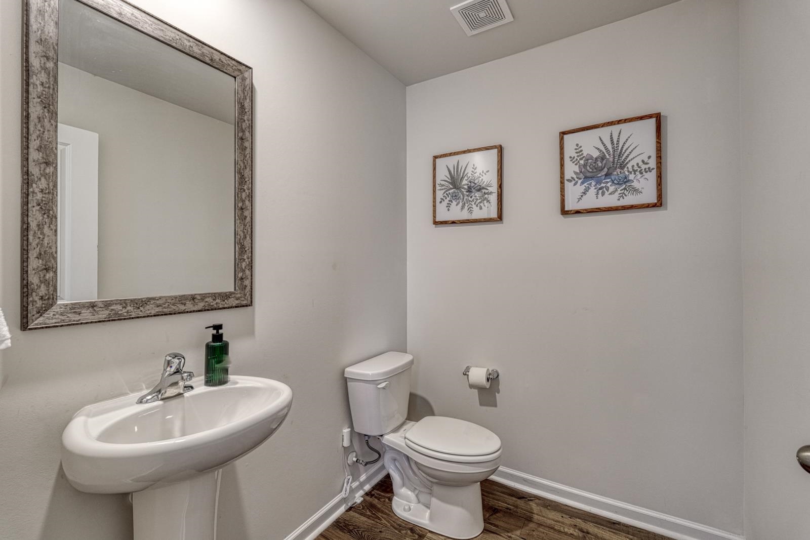 1332 Saddle Court Property Photo 37