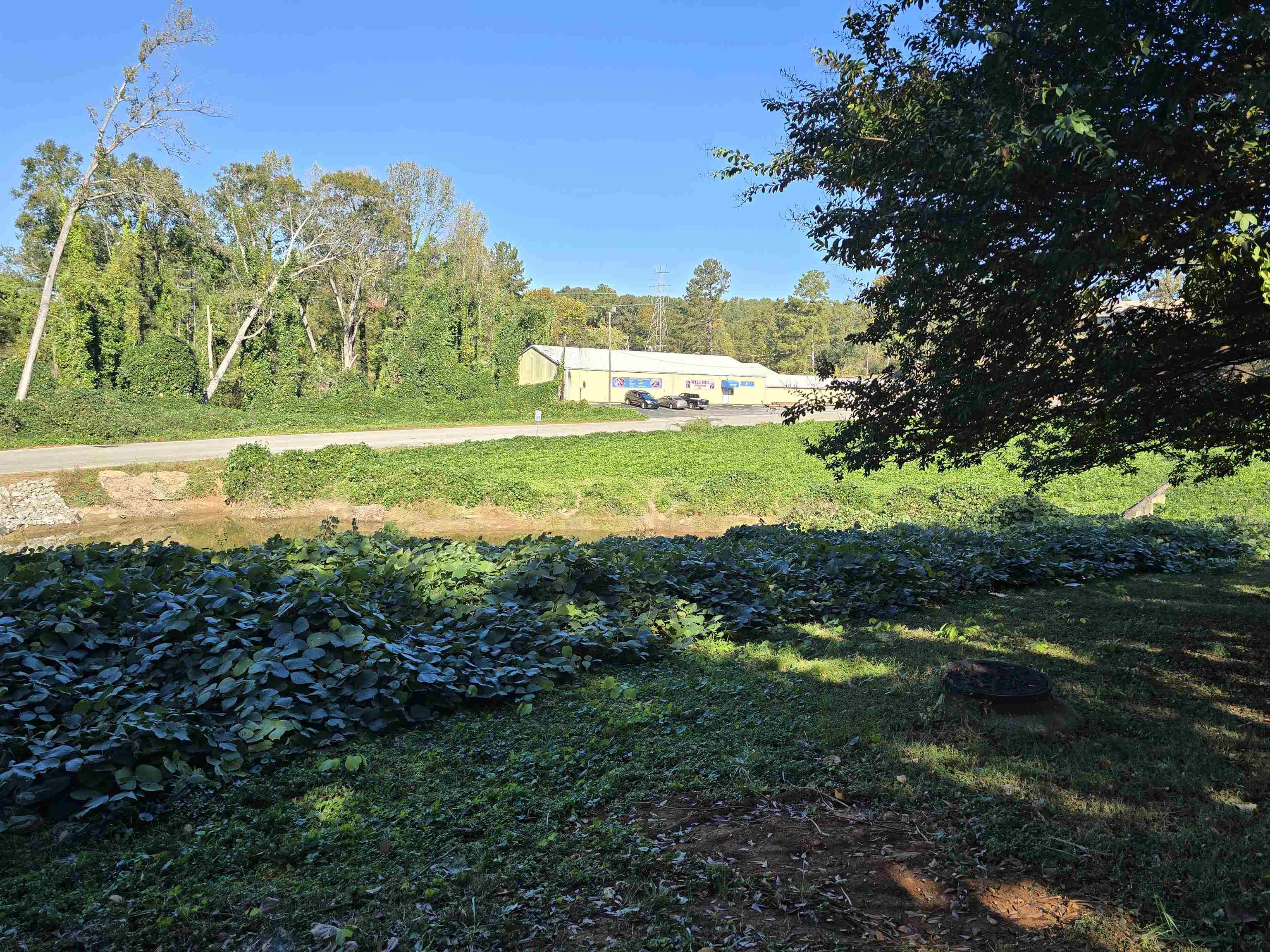 330069 Property Photo 6