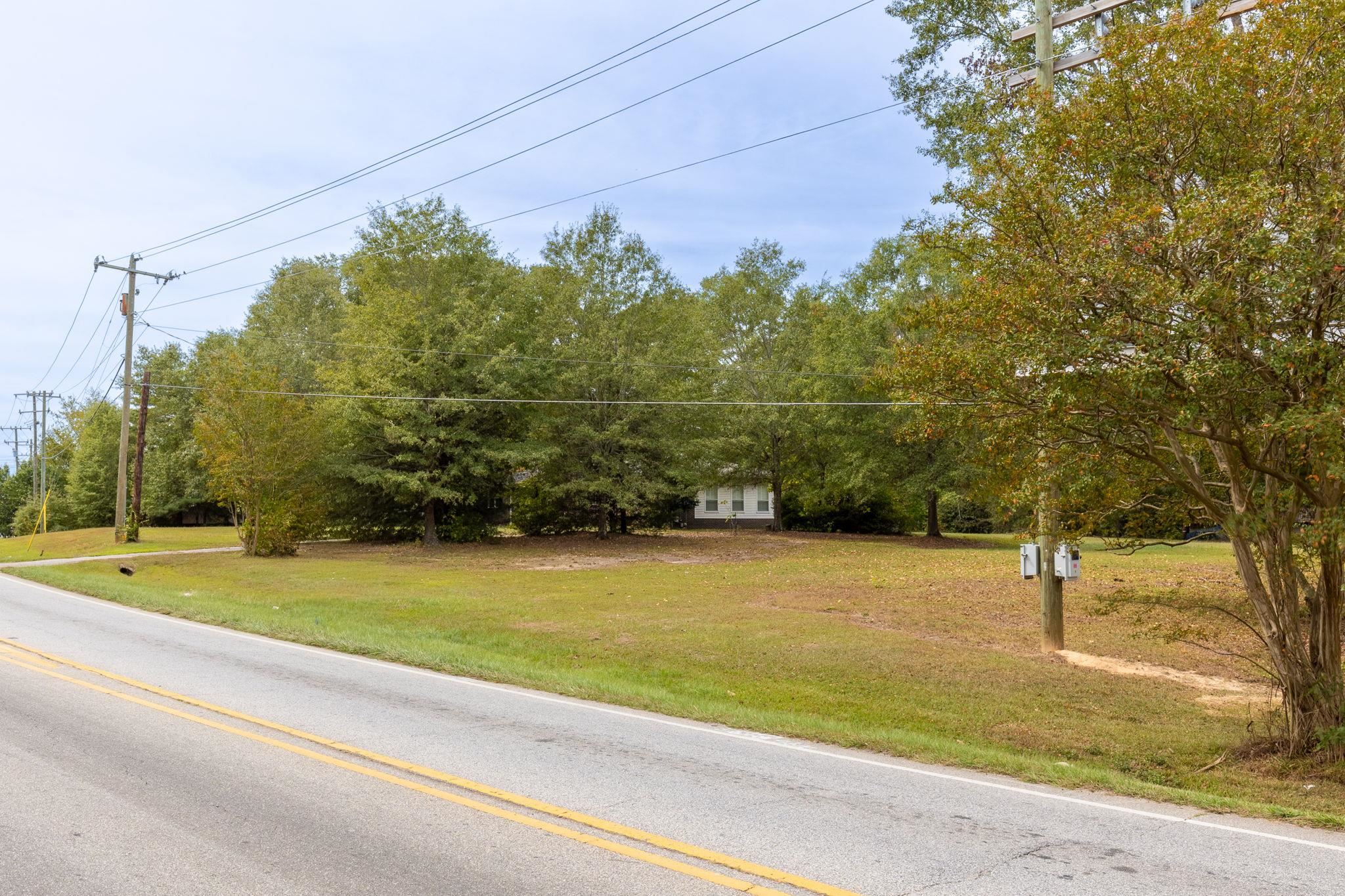 330329 Property Photo 3