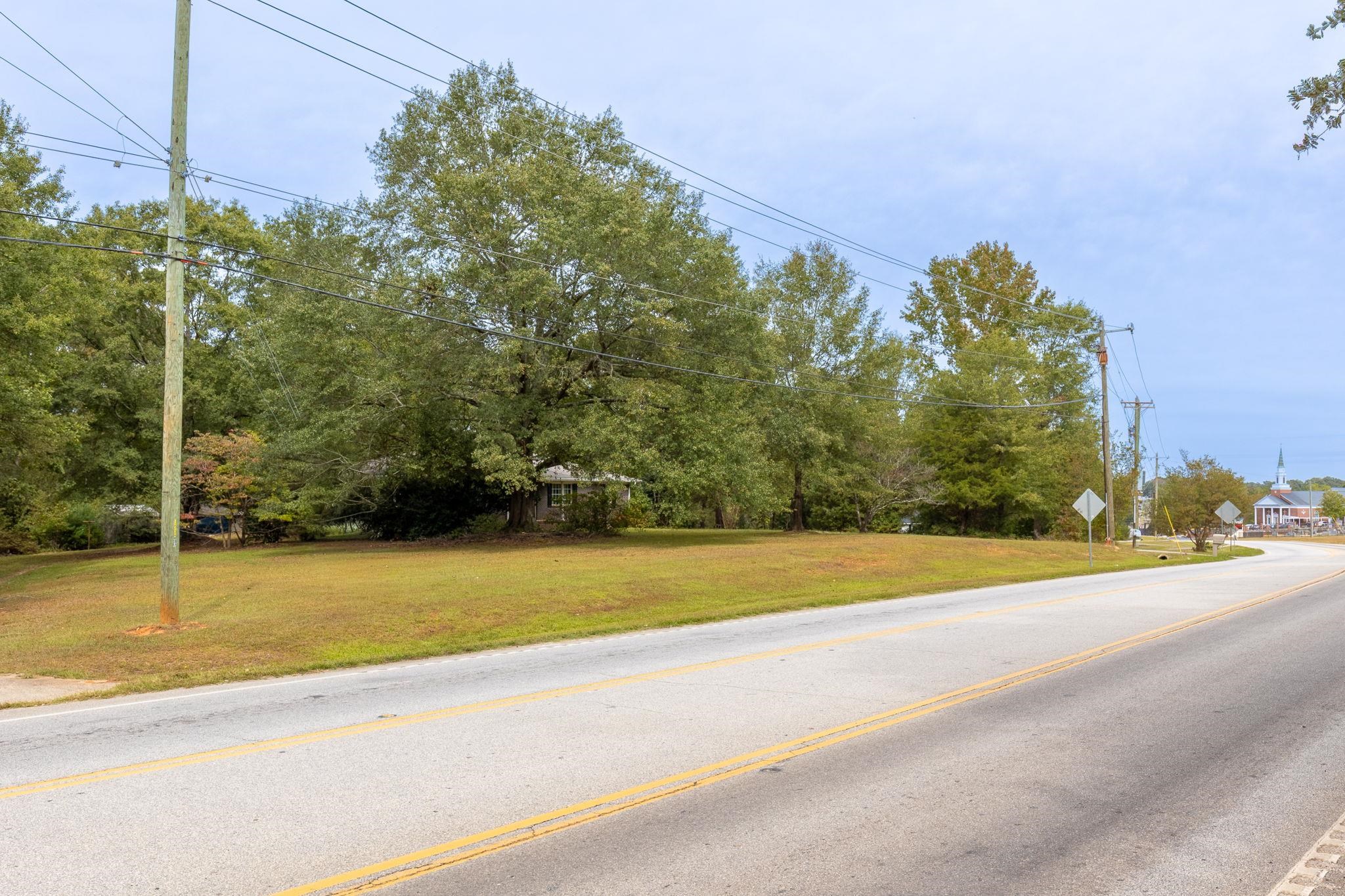 330329 Property Photo 4