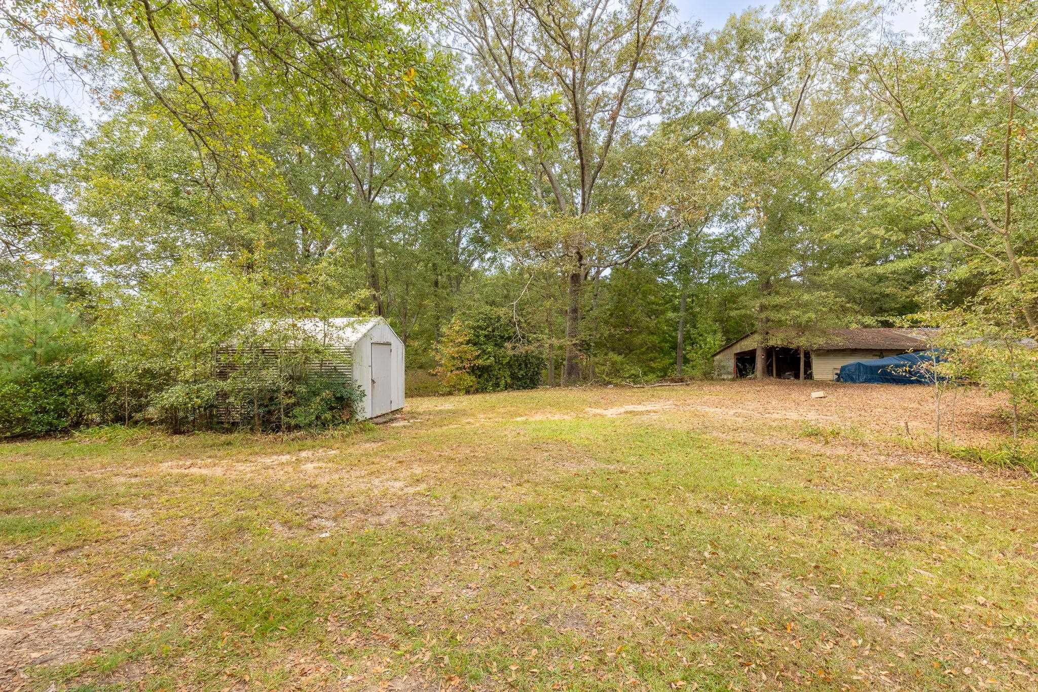 330329 Property Photo 12