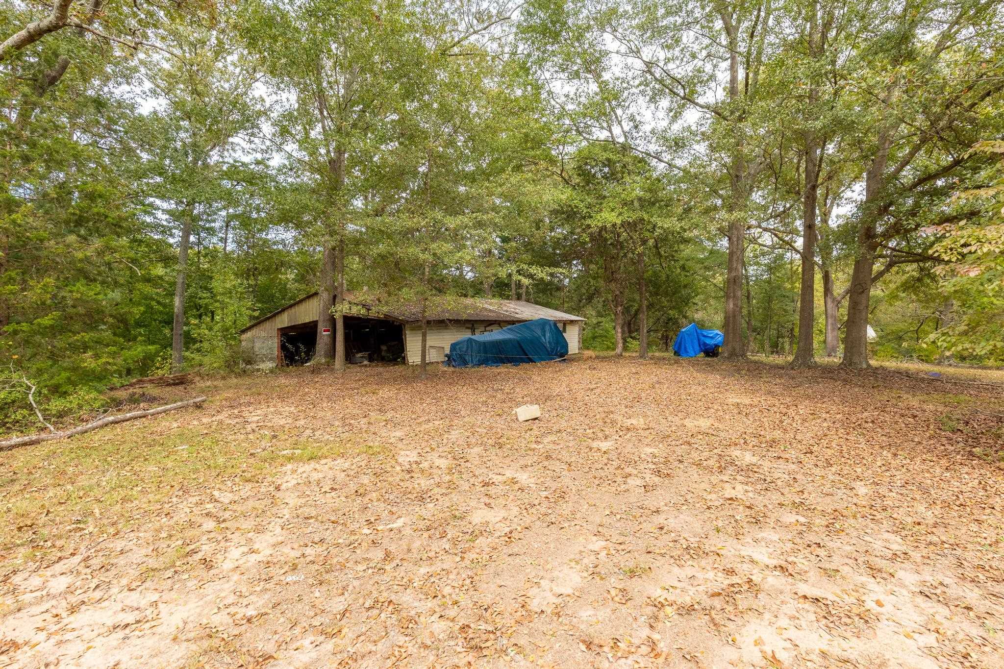 330329 Property Photo 13