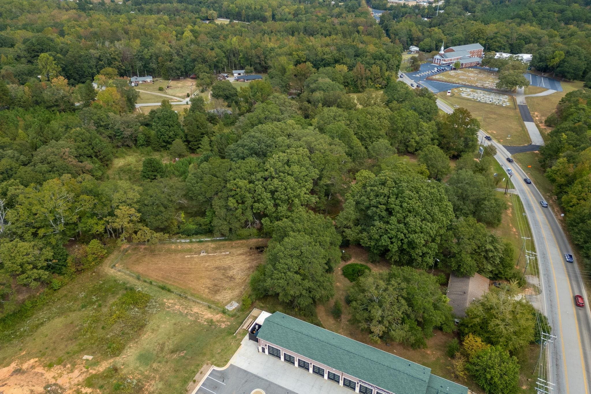 330329 Property Photo 17