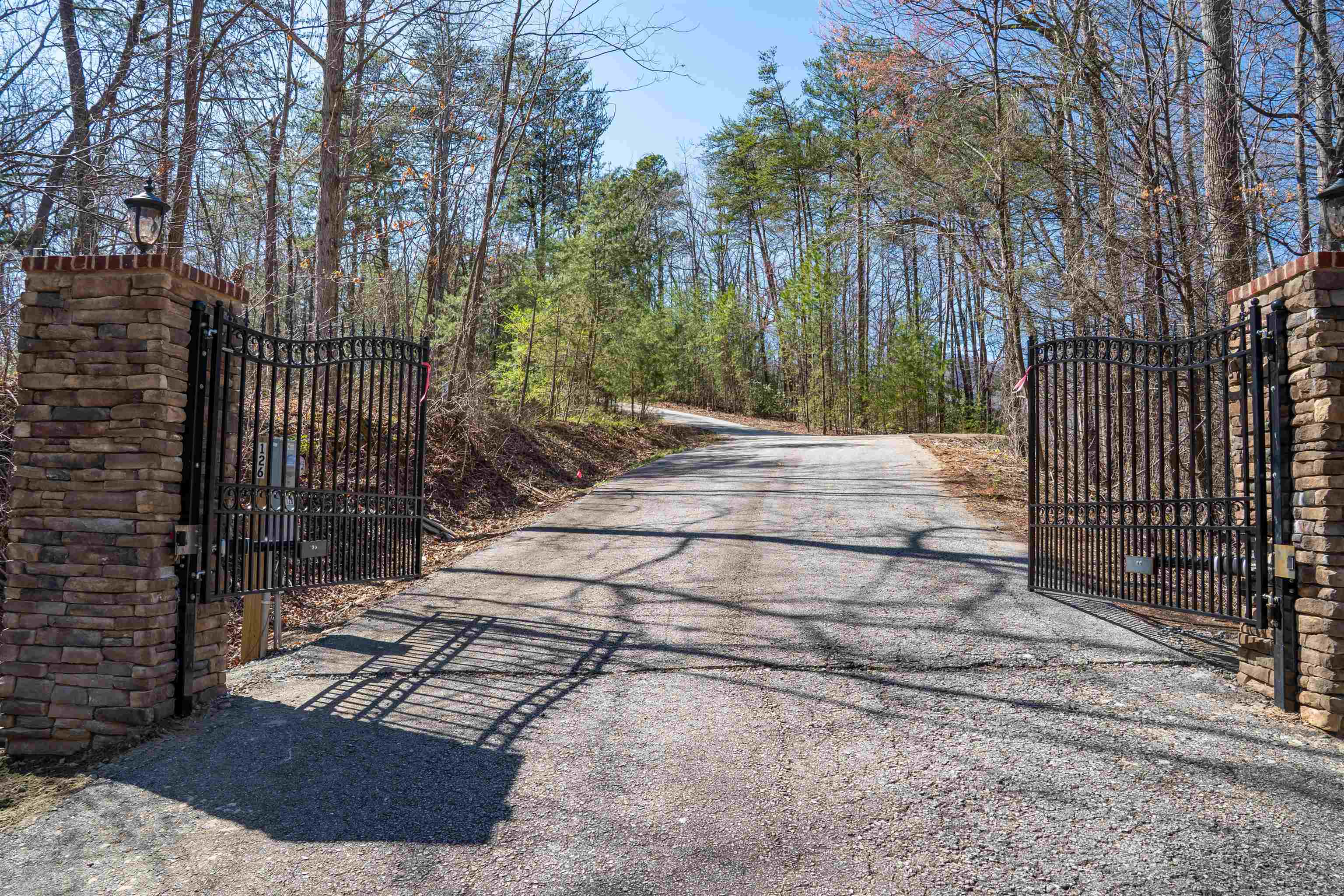 330335 Property Photo 12